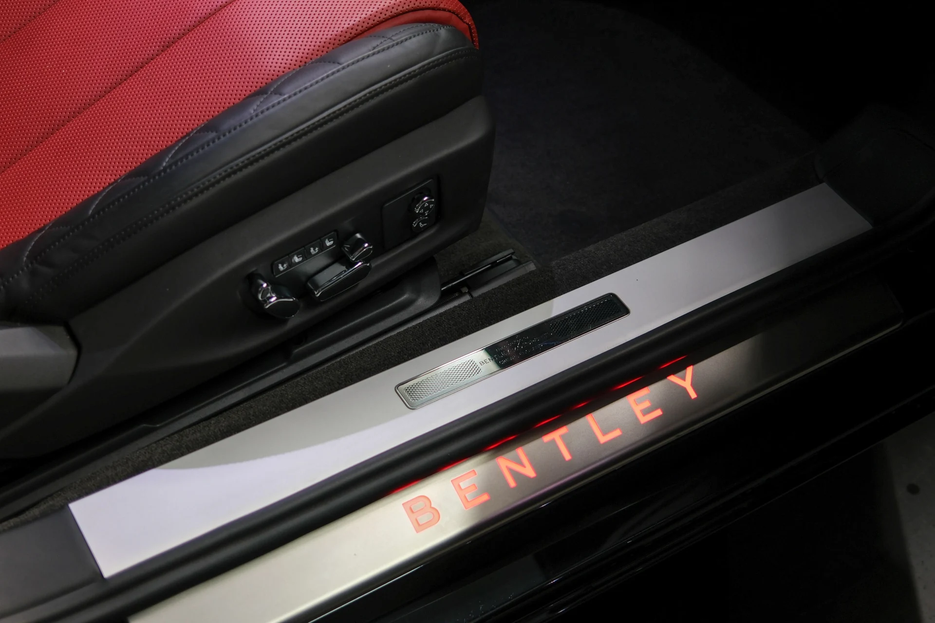 mph012_1194515698_04821c98_ea64_4bc9_aff0_d8229e0e5a4f_d5cf3bb543