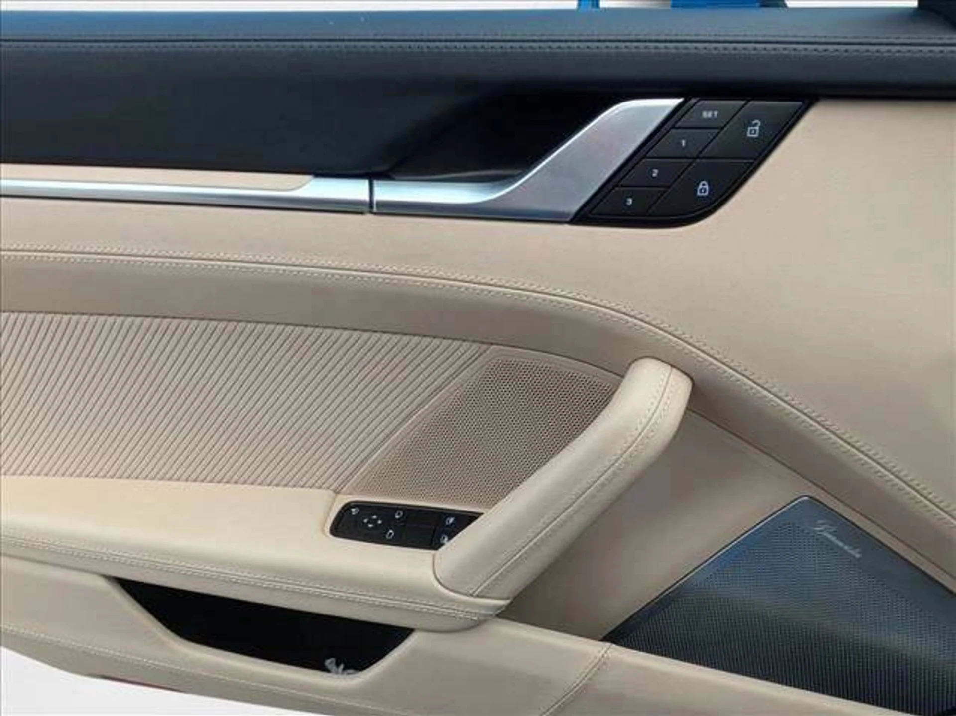 mph012_1200255810_6ccd08fc8c89e0a83d9c4ff0e5d1e6f4x_c97f6c6a0c