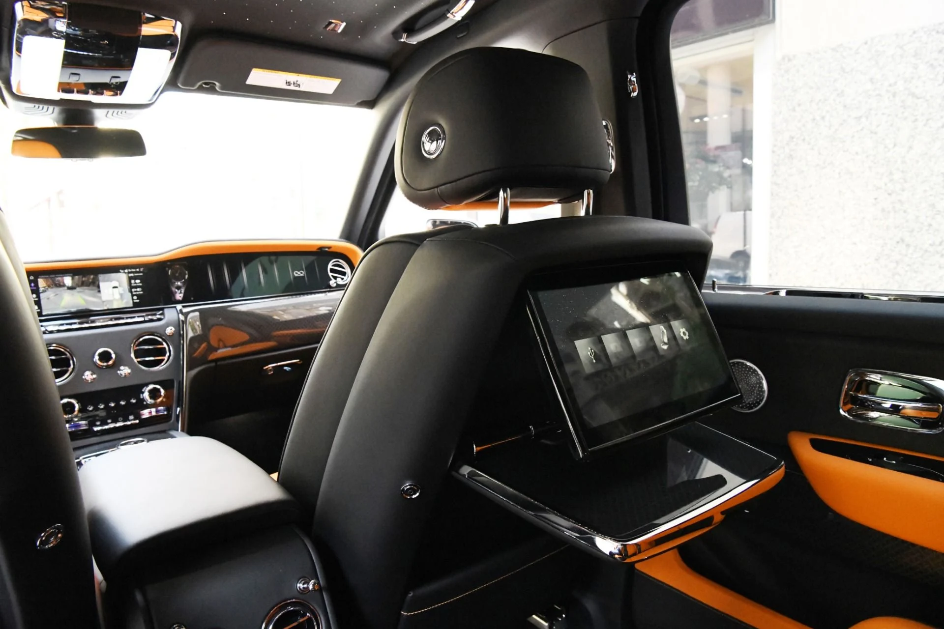 mph012_1207470948_11925_p14_l_b0ed65025a