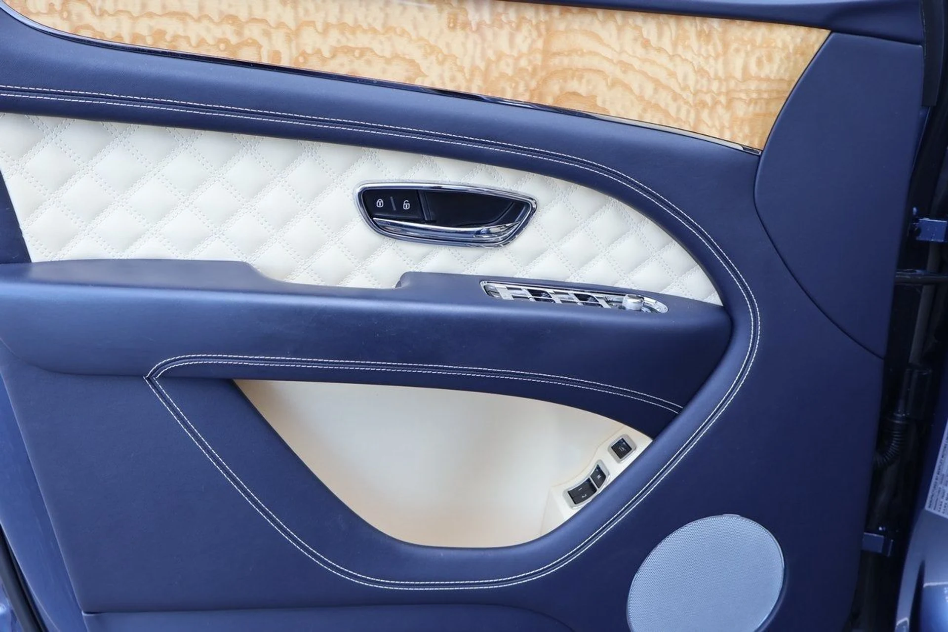 mph012_1207735969_13_7fdf4b8895