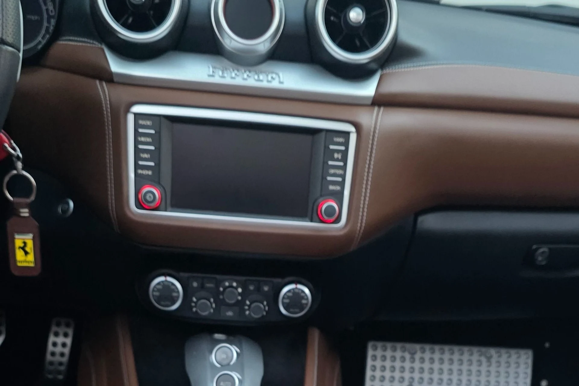 mph012_1217847204_Used_2017_Ferrari_California_T_1763593112_ca2b0e3cb8