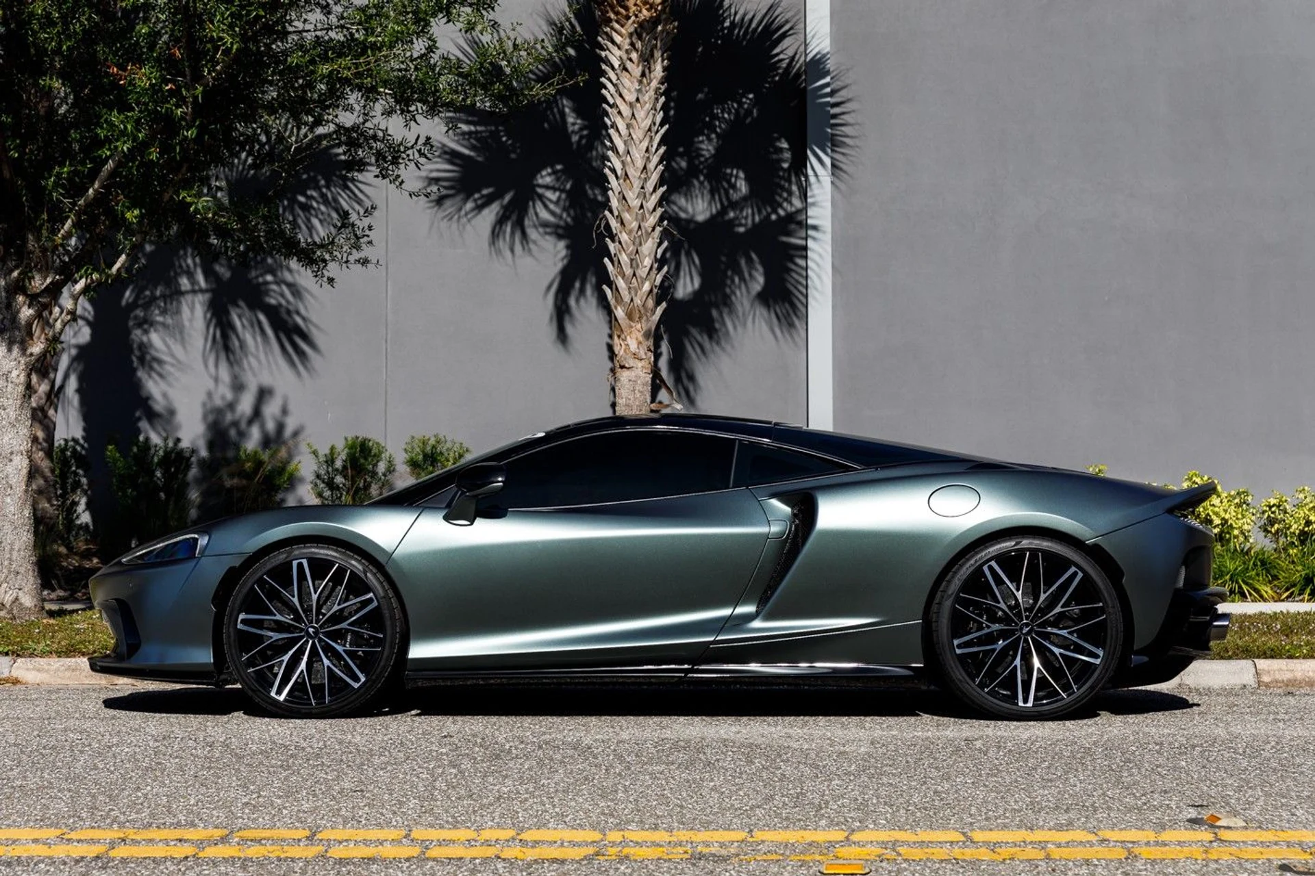 mph012_1226928726_638_p13_l_d4a414a329