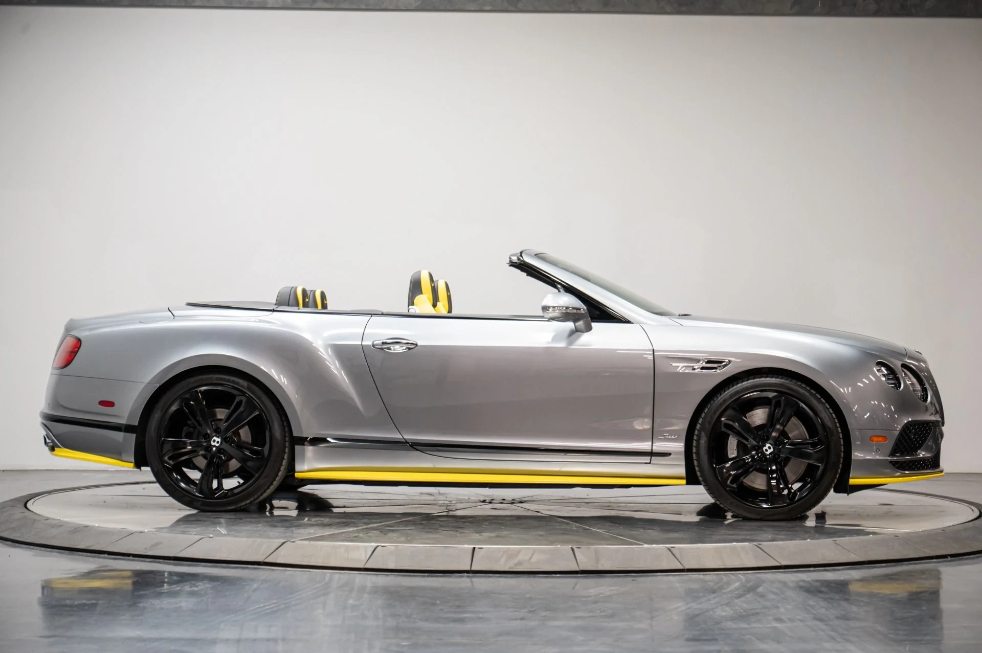 mph012_1234188927_Used_2017_Bentley_Continental_GT_Speed_1758223398_51b0706535