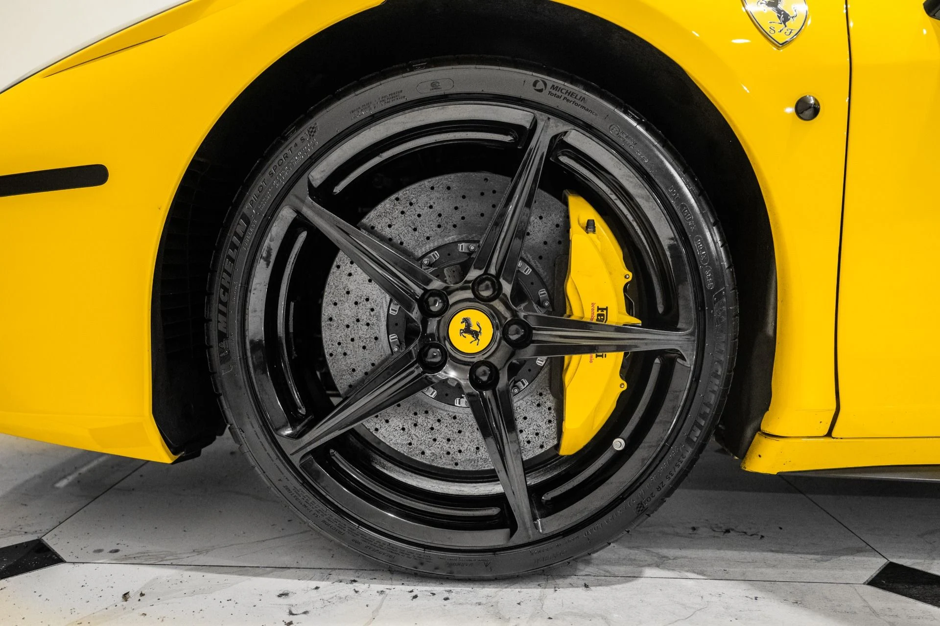 mph012_1235295189_Used_2011_Ferrari_458_Italia_1783955585_c0396cfbde