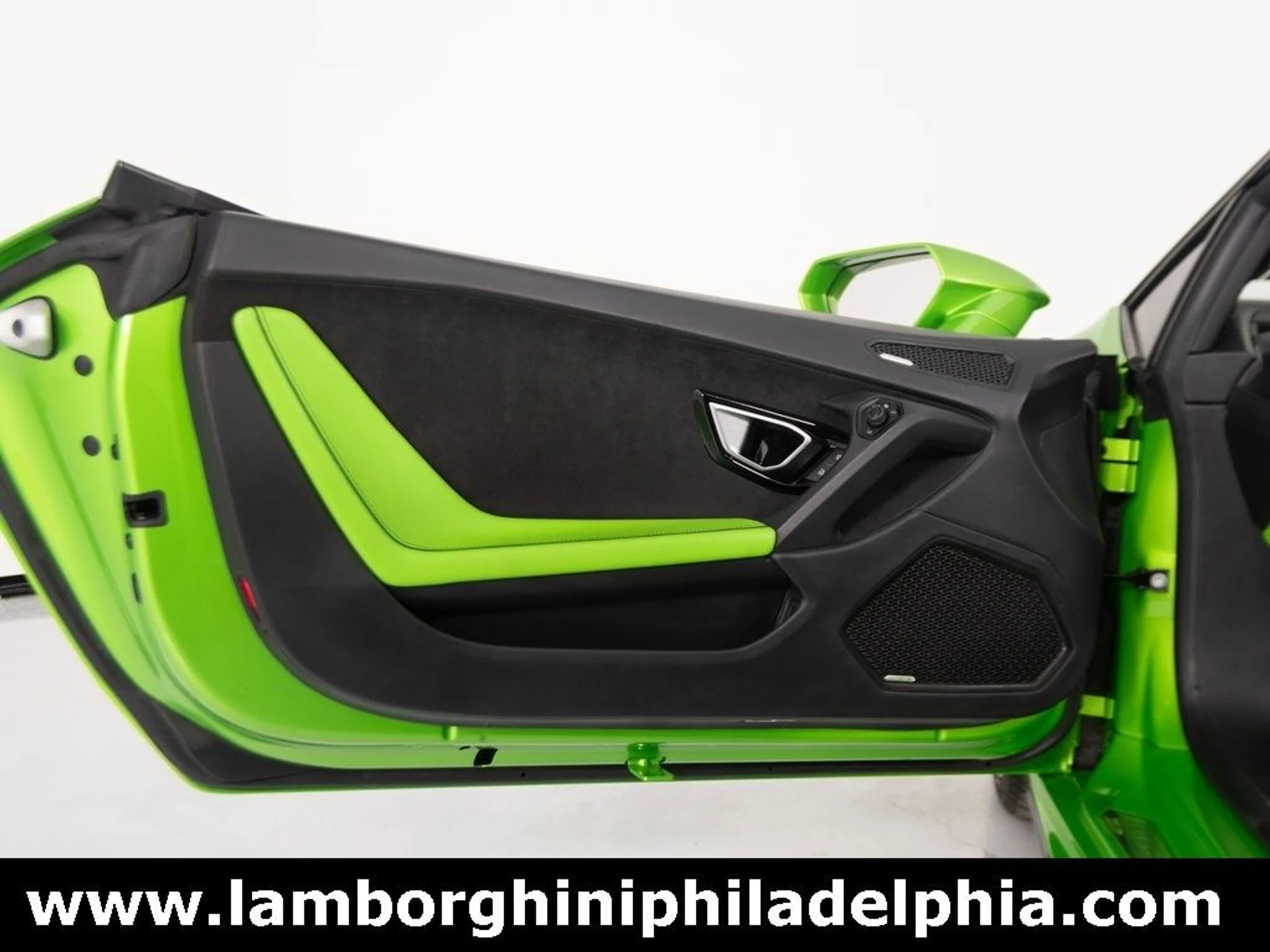 mph012_1247630575_8ad5389bc0ee4c291f331ce19a19bba8x_dfd3786e08