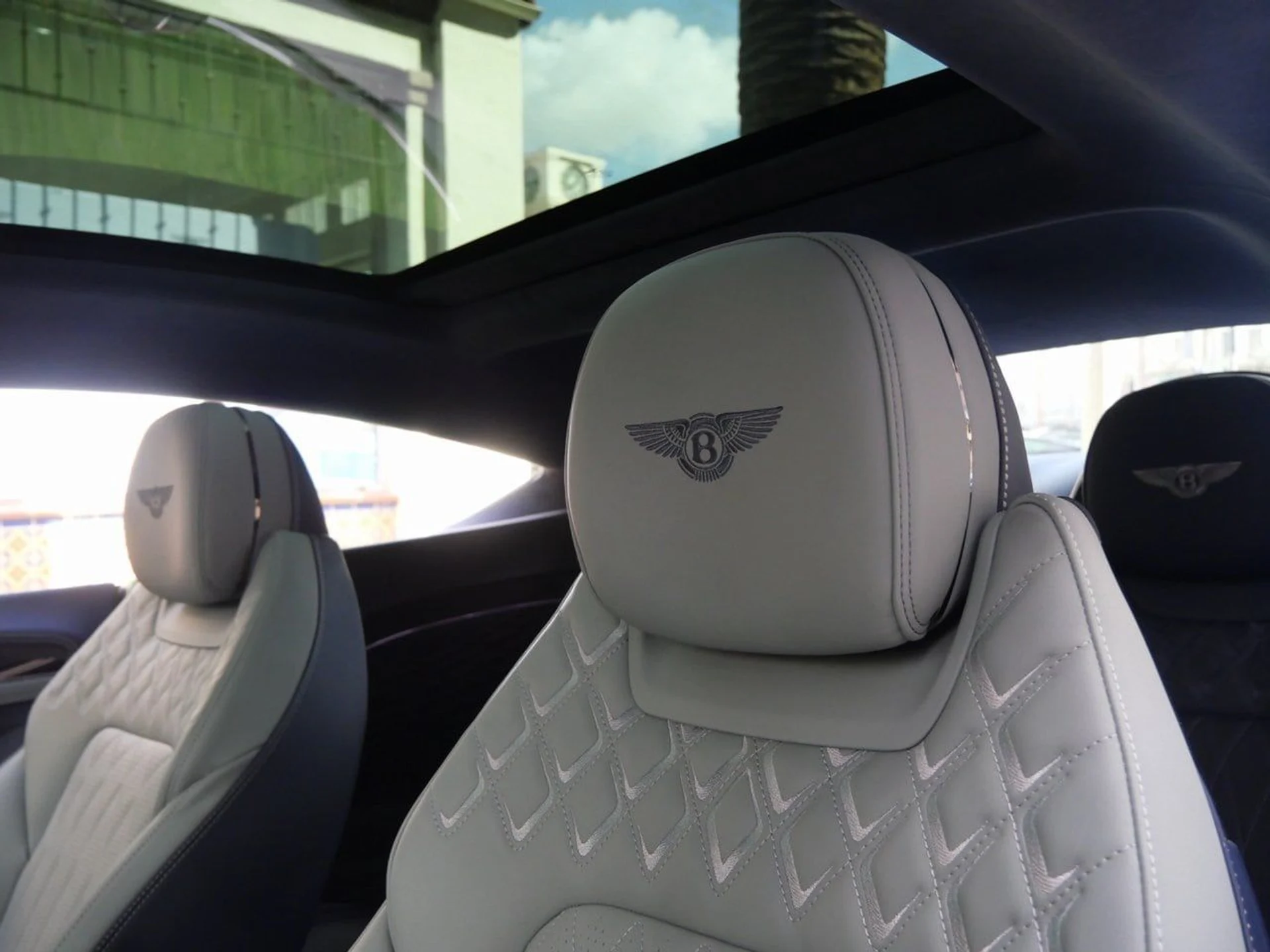 mph012_1254224252_19f97b1118fcc4bcf644404f330ddce6x_2192bffb1e