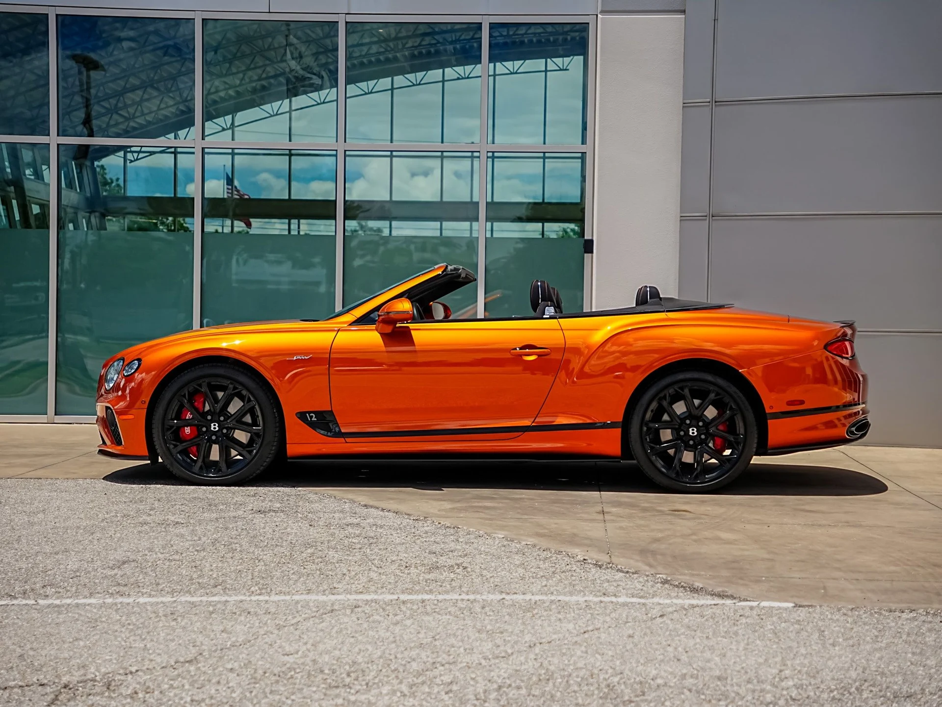 mph012_1256034441_Hi_Tech_Luxury_Imports_LLC_SCBDT_4_ZG_2_PC_008421_image_12_51f98a0b92
