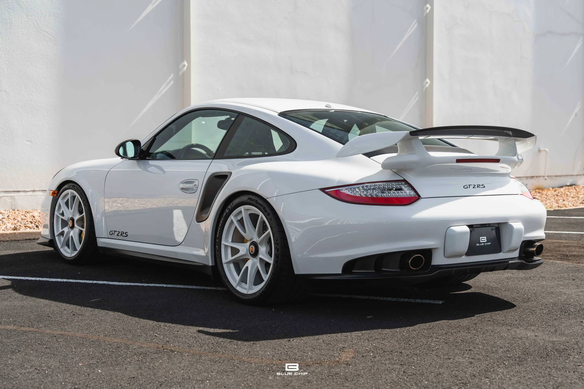 mph012_1261781455_6a34670063c6f1ee555203aa_2011_Porsche_GT_2_RS_12_126b9119f1