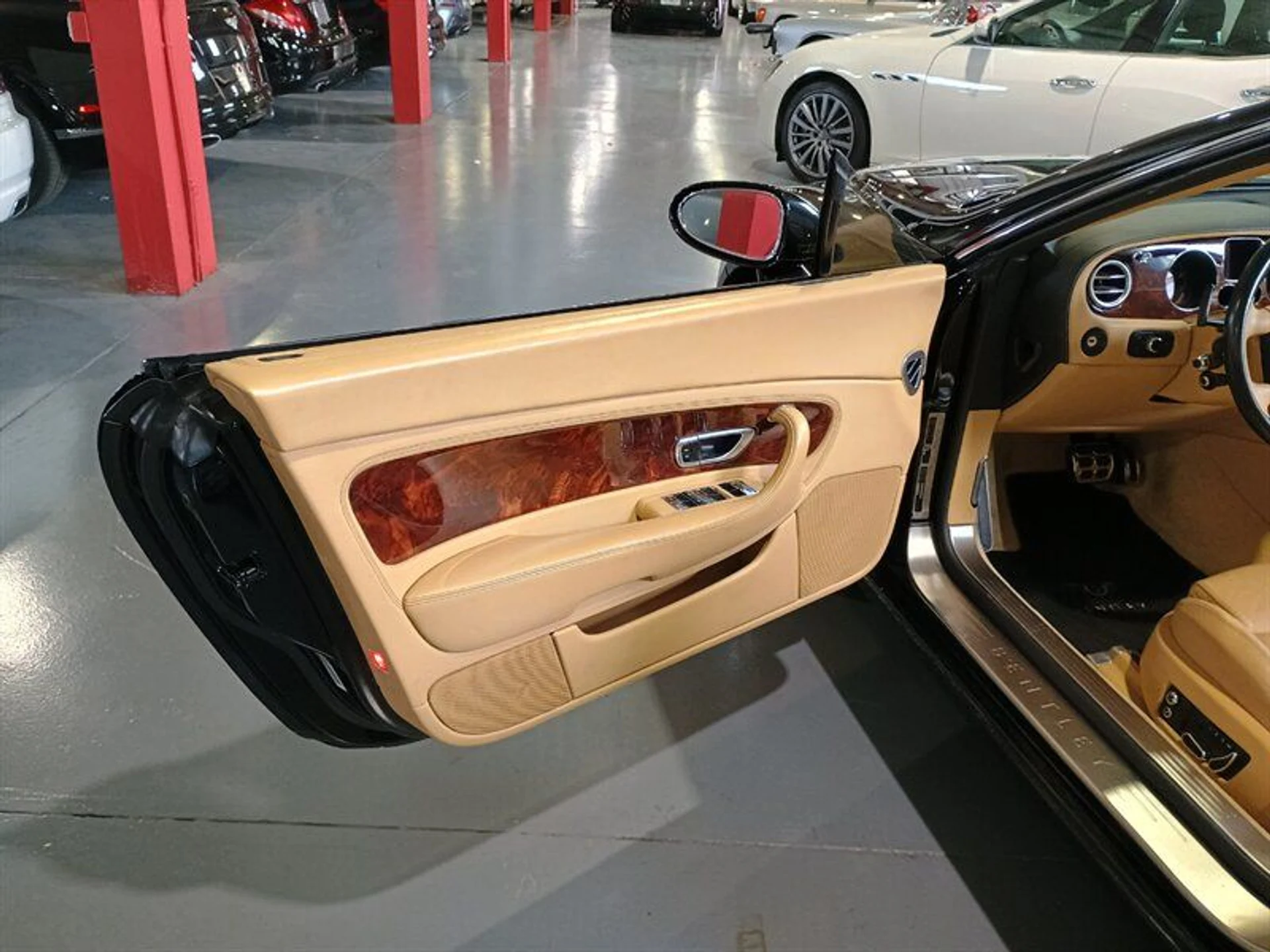 mph012_1271045561_544e58e5d4_800_9f027a8189