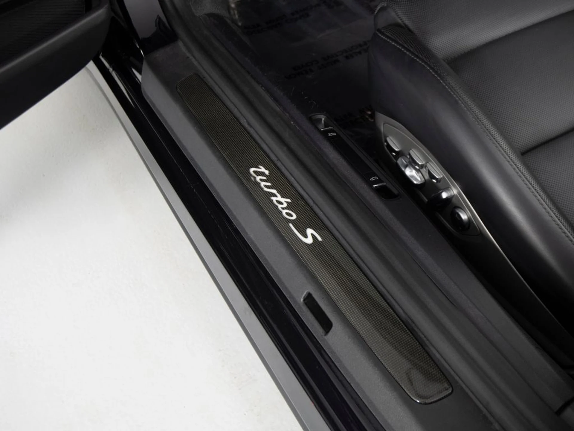 mph012_1273497845_64cf85f75f91f87ea0a9124e66b37bd8x_6f93f64141