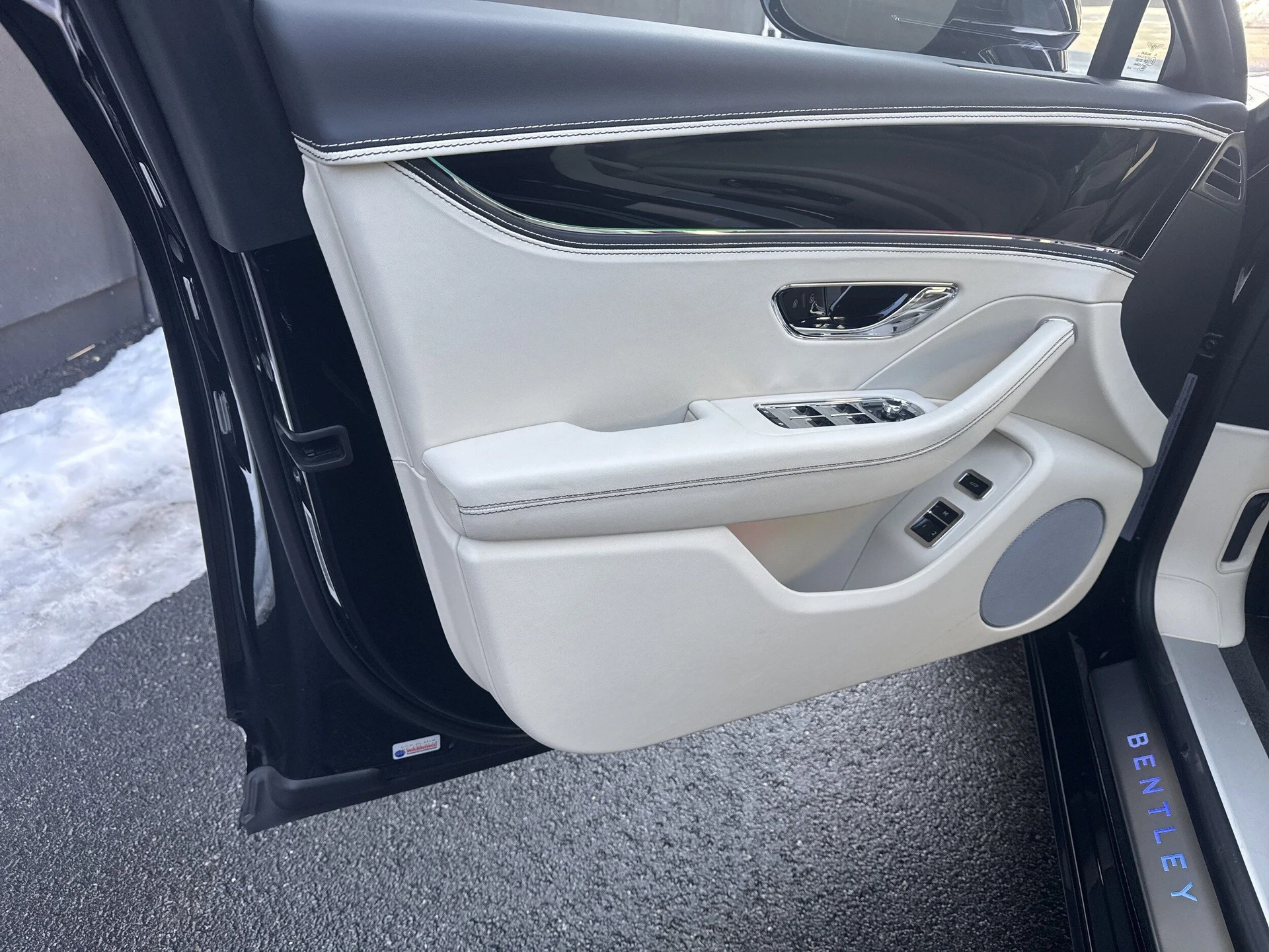 mph012_1274745125_629b74cf166fb6a4dec55d8f0474dce7x_1be67c84e6