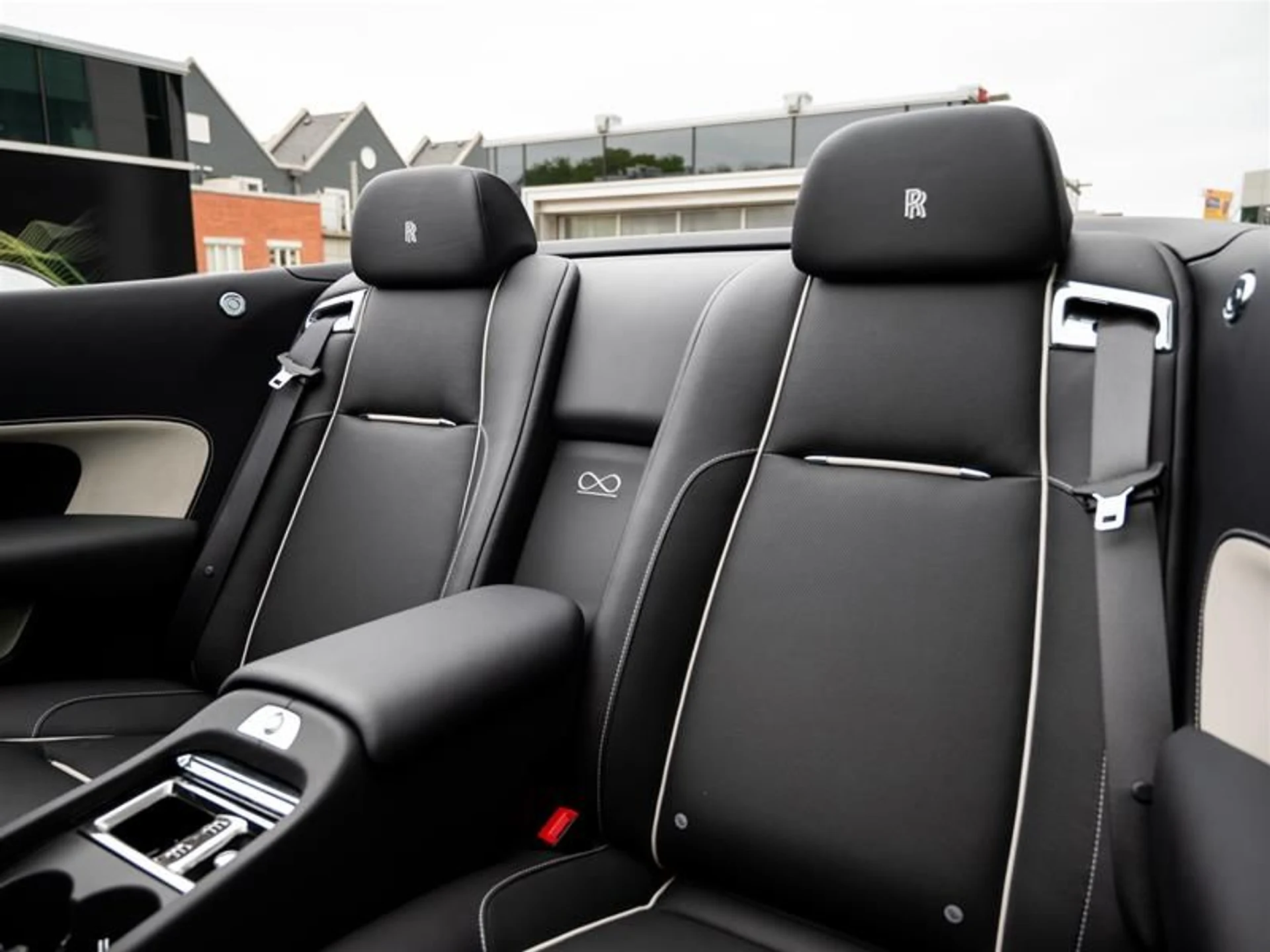 mph012_1274923621_mjxuwhjy_46f651e2b4