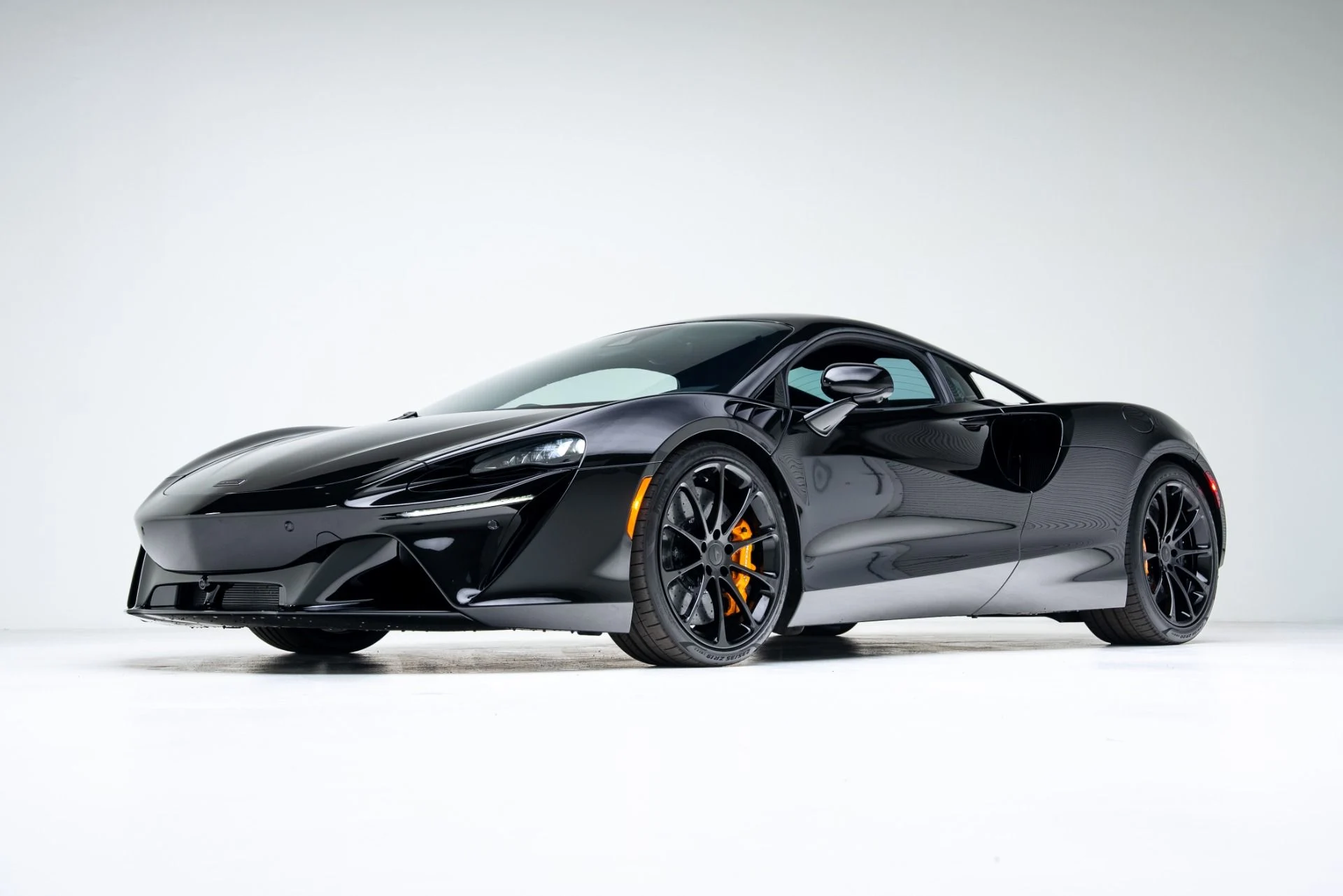 mph012_1277107859_Used_2026_Mc_Laren_Artura_1770152566_1daad15b3e