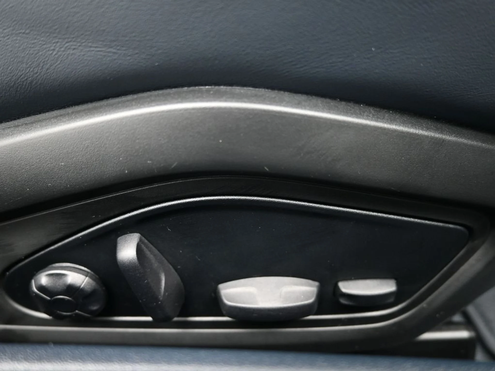 mph012_1278086826_d4c9aa097bd815c4b0c74ad4f9e76ba8x_415dbdaba8