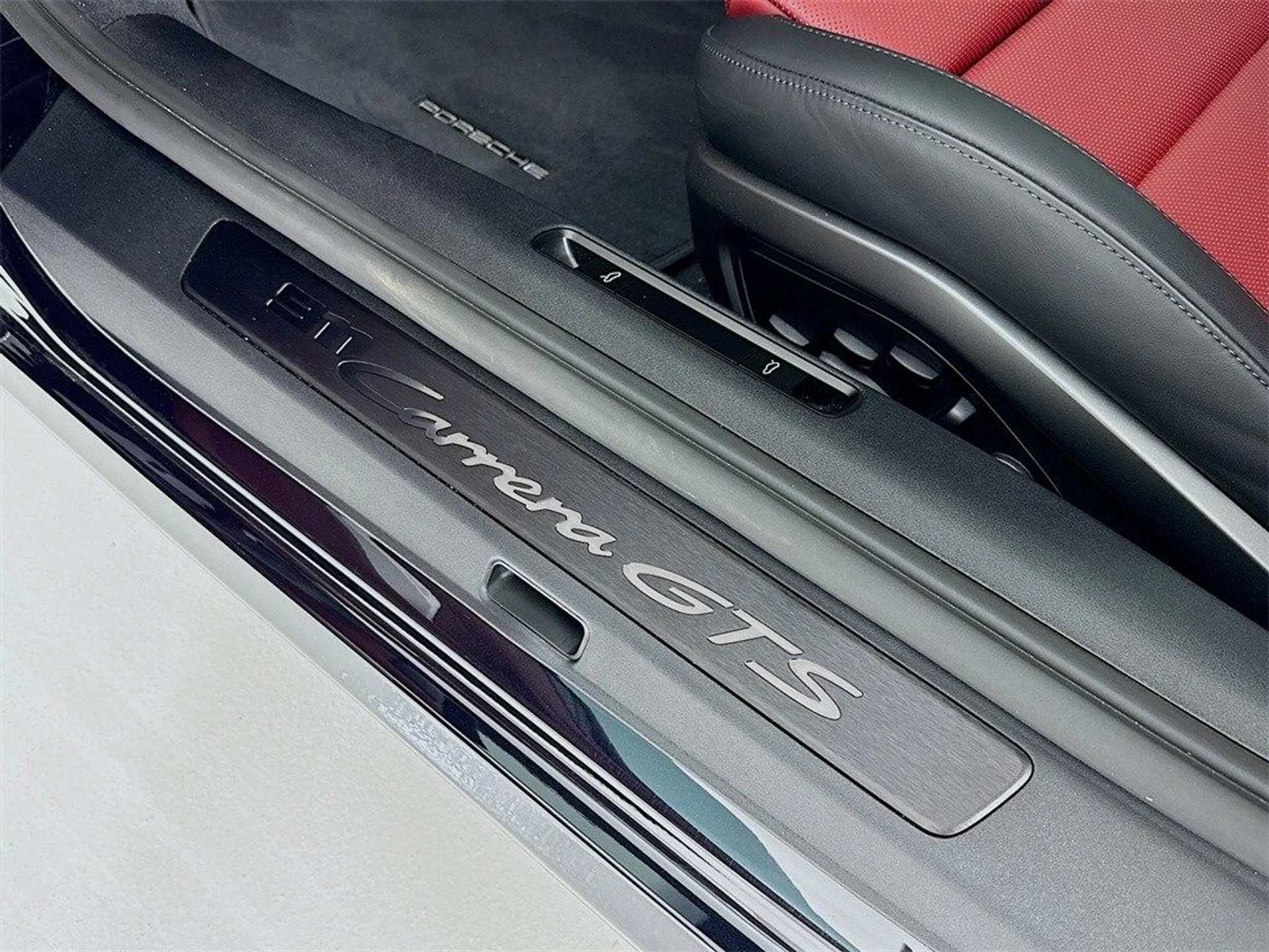 mph012_1286330378_92f7425ca3637b627df7f1afb1580dbdx_af0246682d