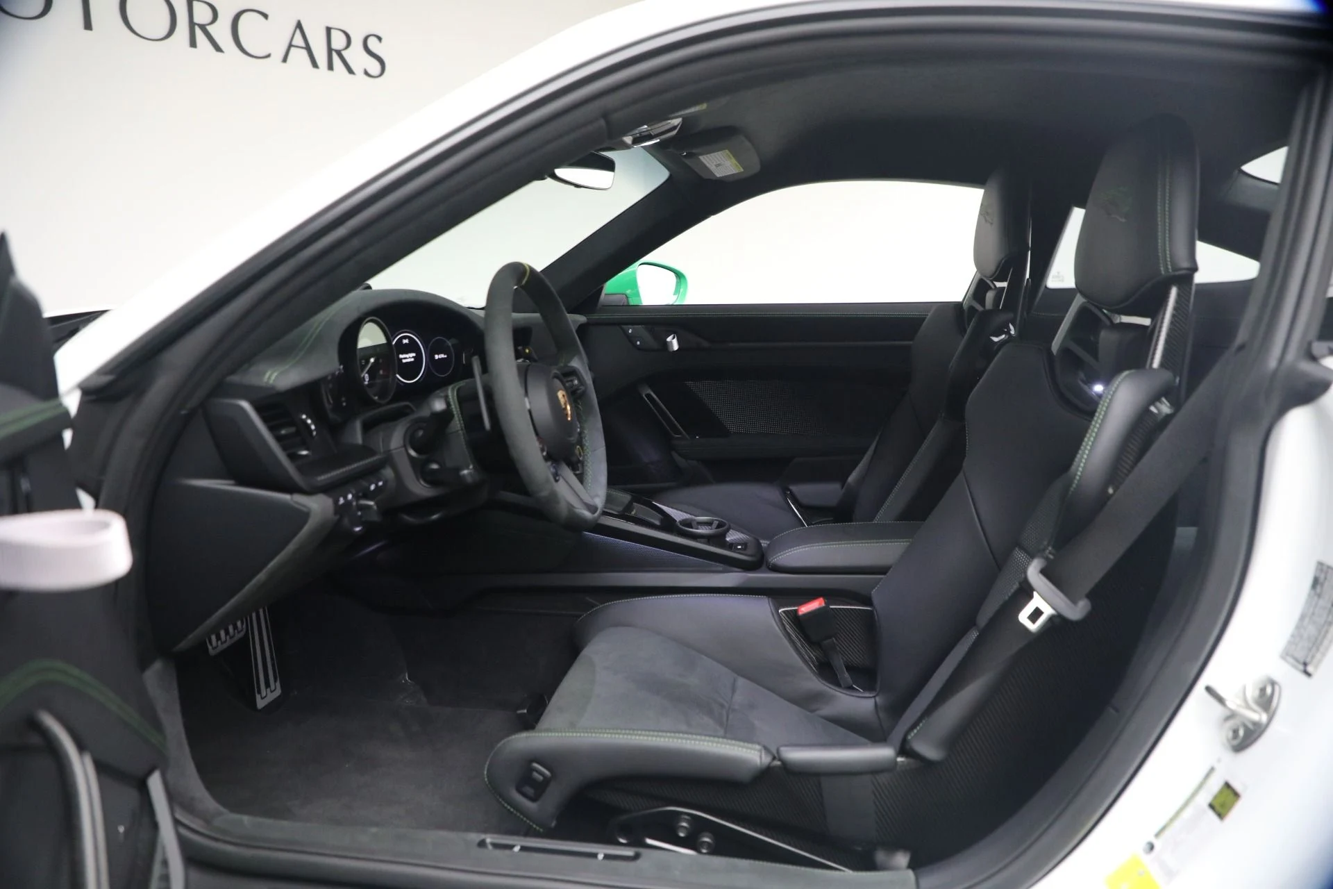 mph012_1295561071_Used_2023_Porsche_911_GT_3_RS_1772056175_83d7a44ce8