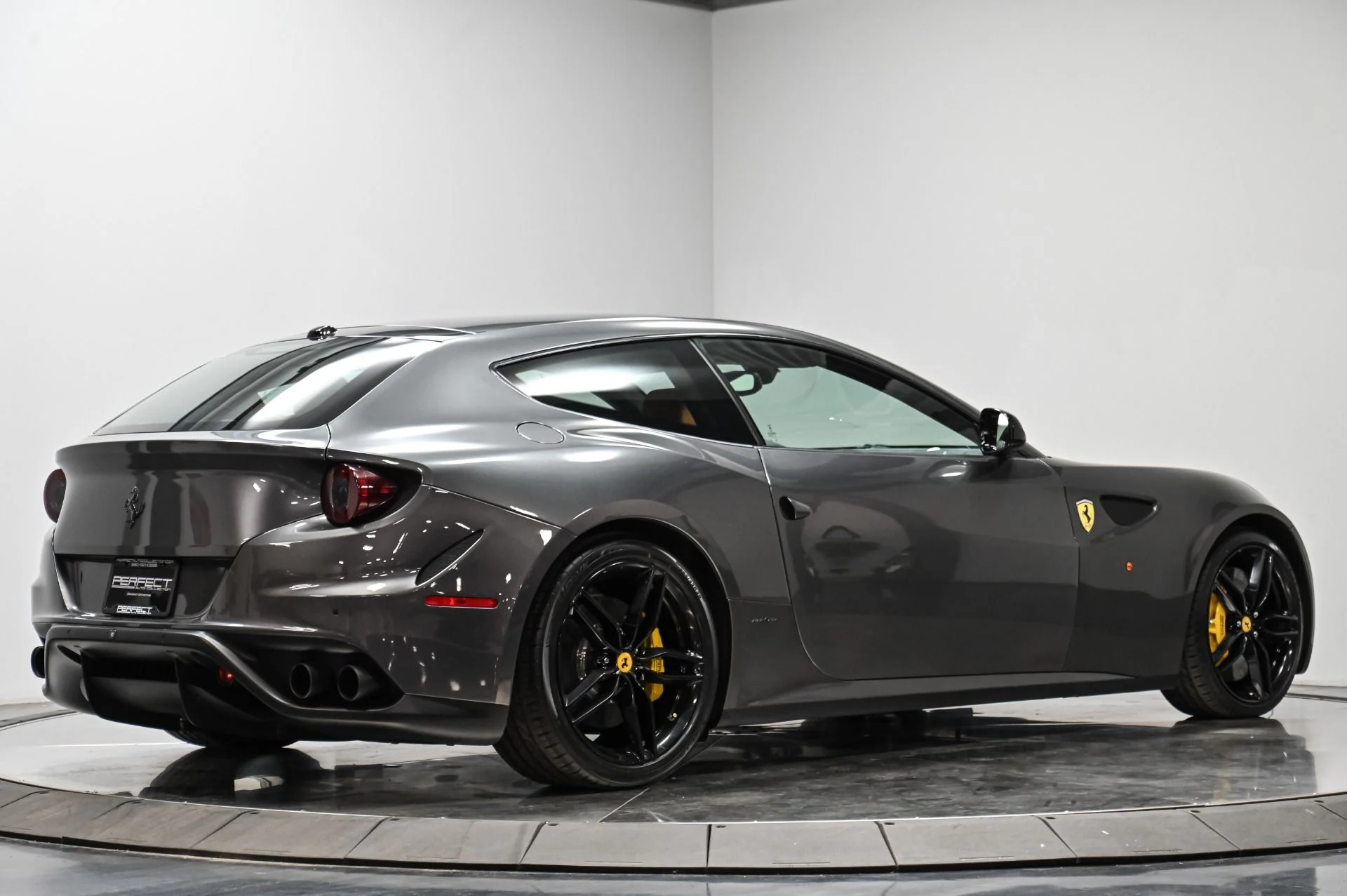 mph012_130361102_Used_2014_Ferrari_FF_1758753683_28a452e58f