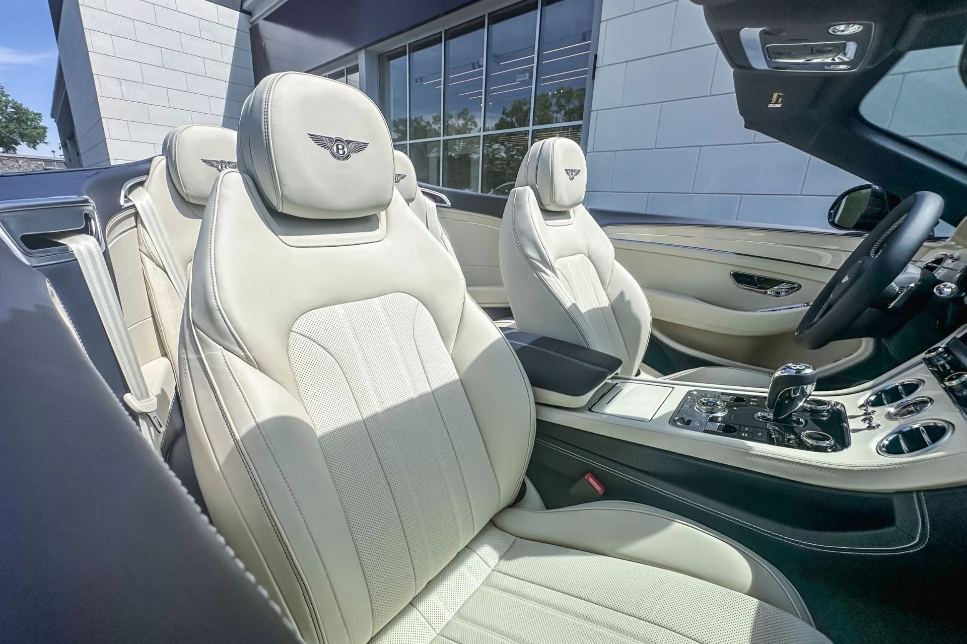 mph012_1308696310_New_2026_Bentley_Continental_GT_GTC_1779707552_4c0b4e962e