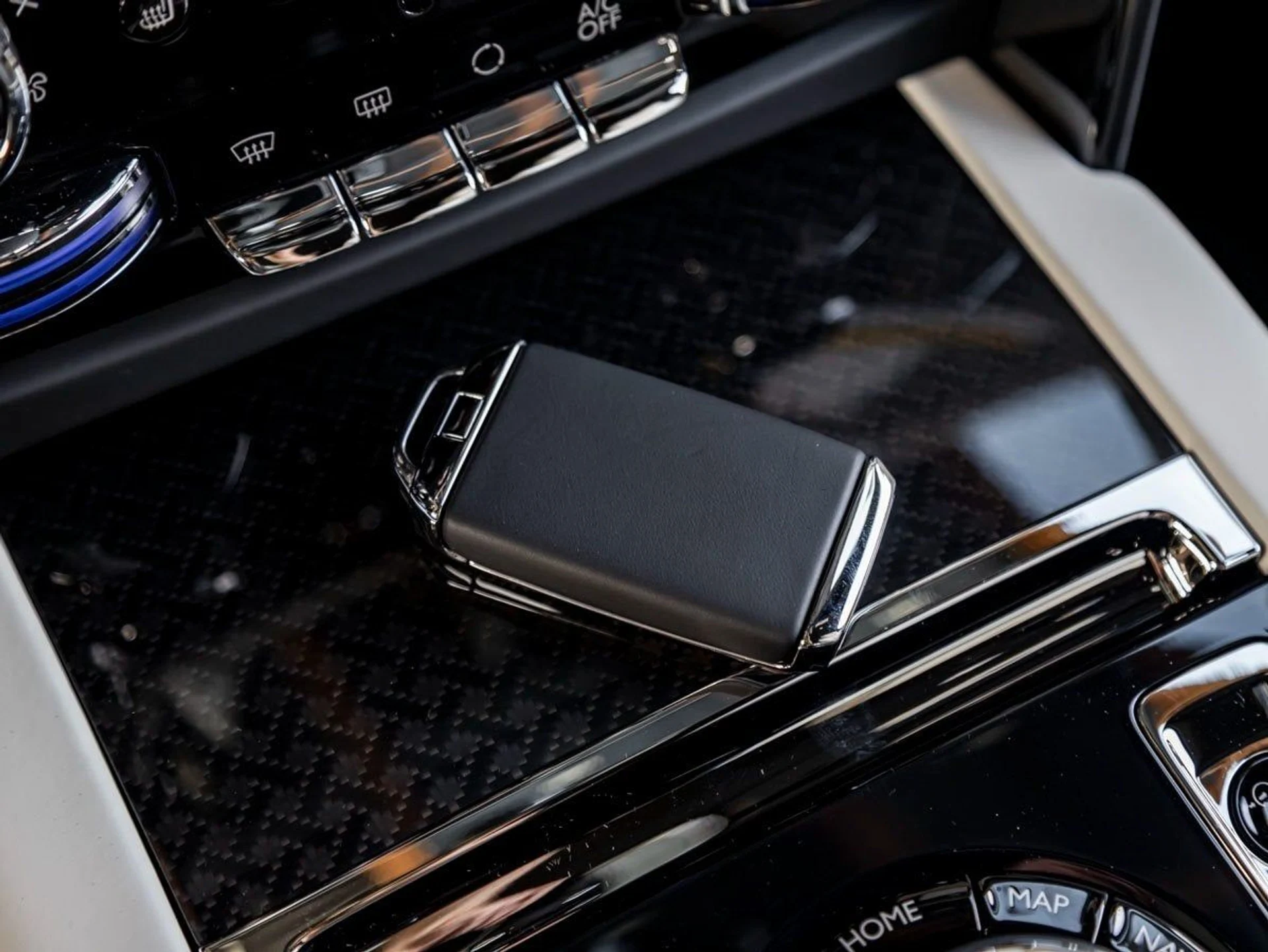 mph012_1311166615_13_5e9de5ea4c