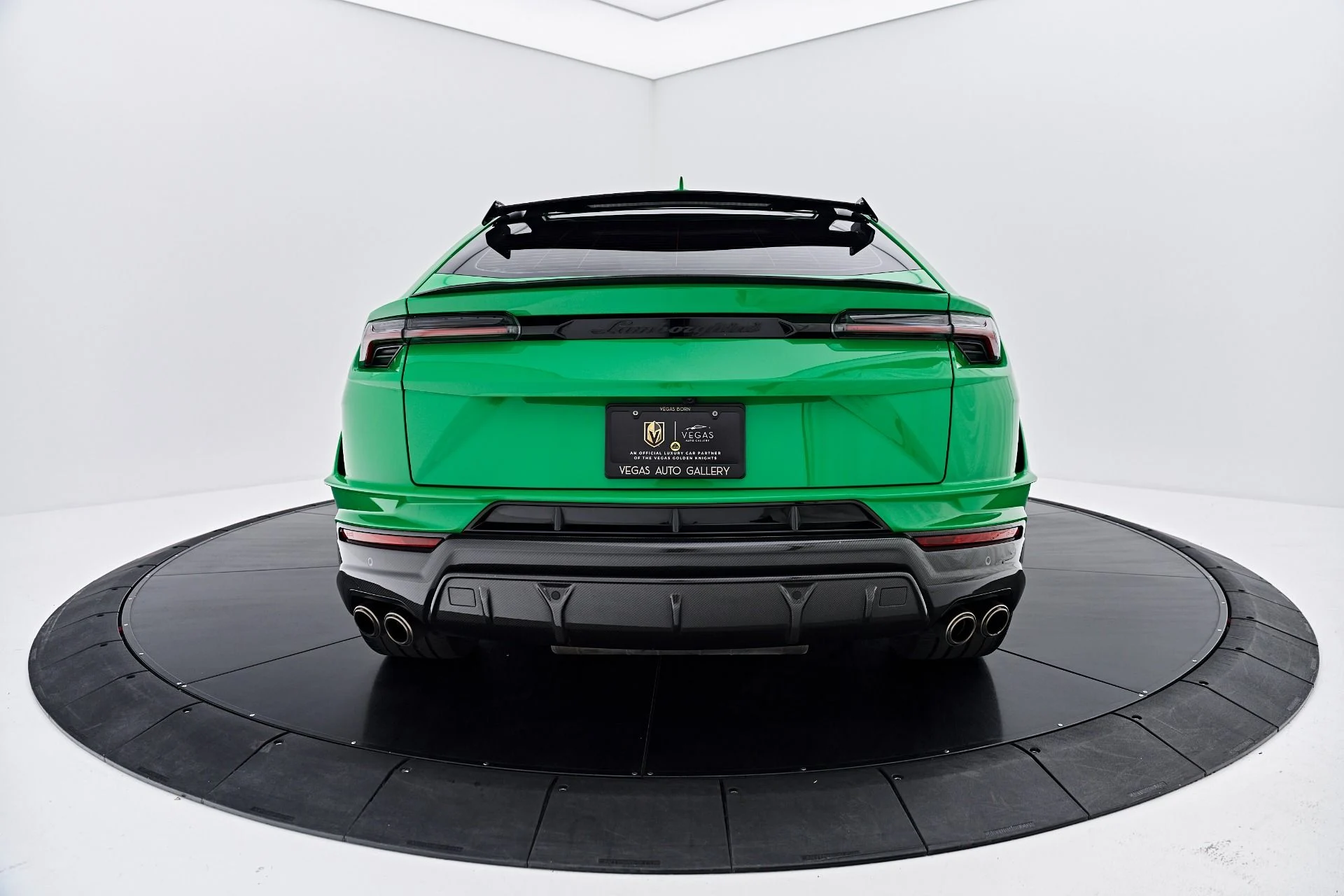 mph012_1319364427_Used_2023_Lamborghini_Urus_Performante_1788571108_4966ca3ac7