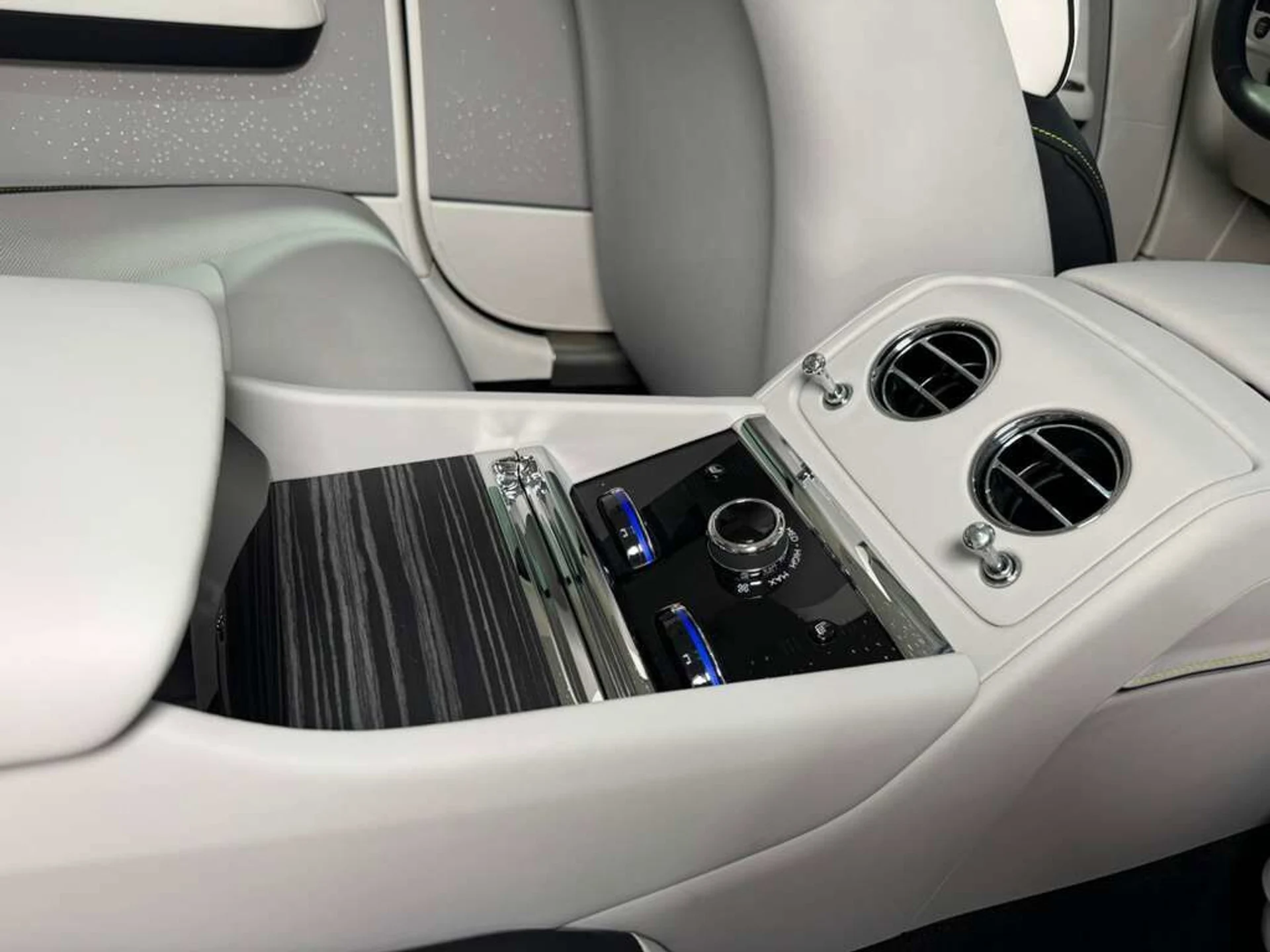 mph012_1319499728_0926654c7651171112ac78d8de162942_f51febfba4