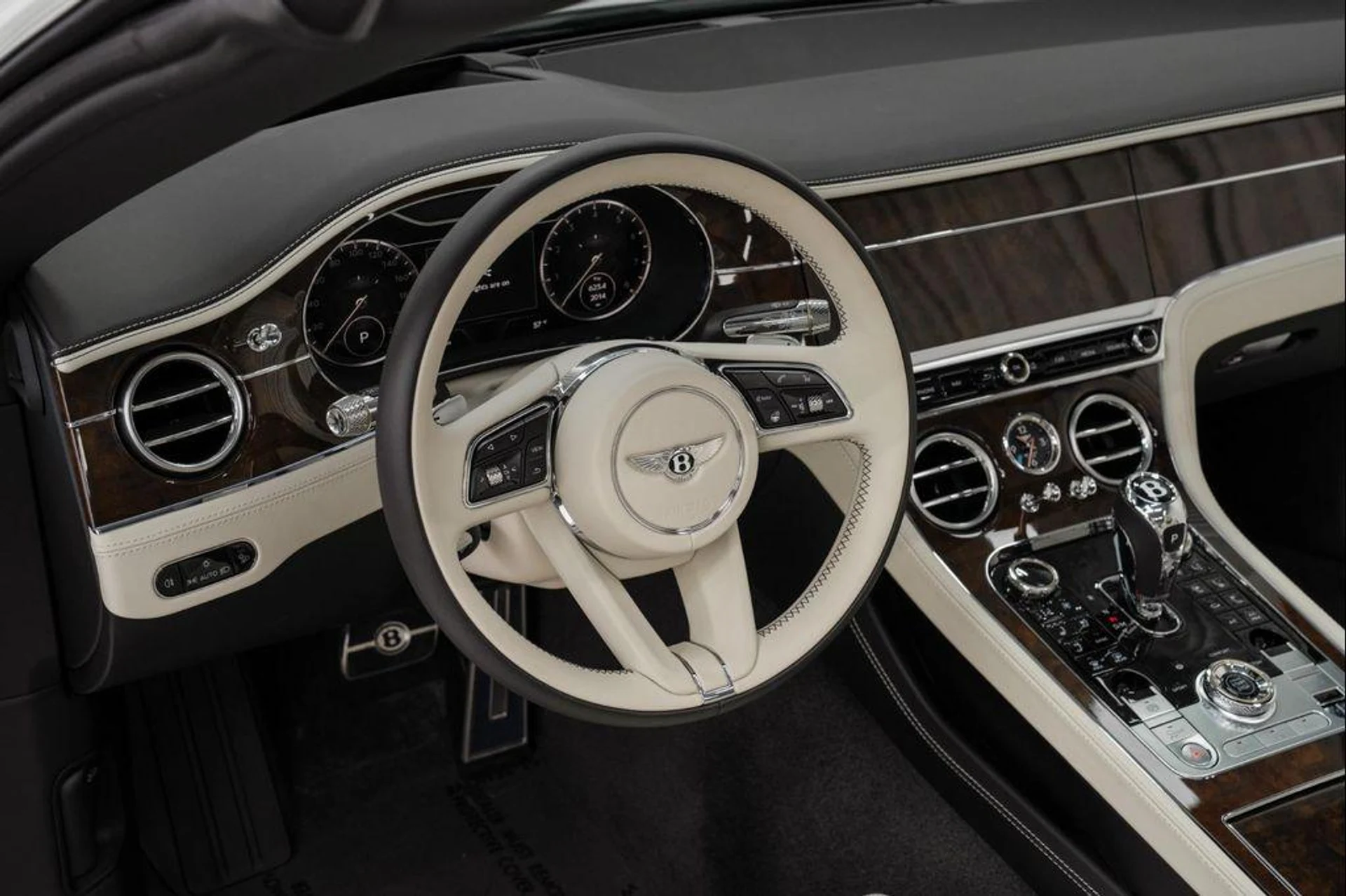 mph012_131999841_gq7_R_Tn2_Nmewnqm1kcm_Rs_DF_Ydcgw_ade5067500