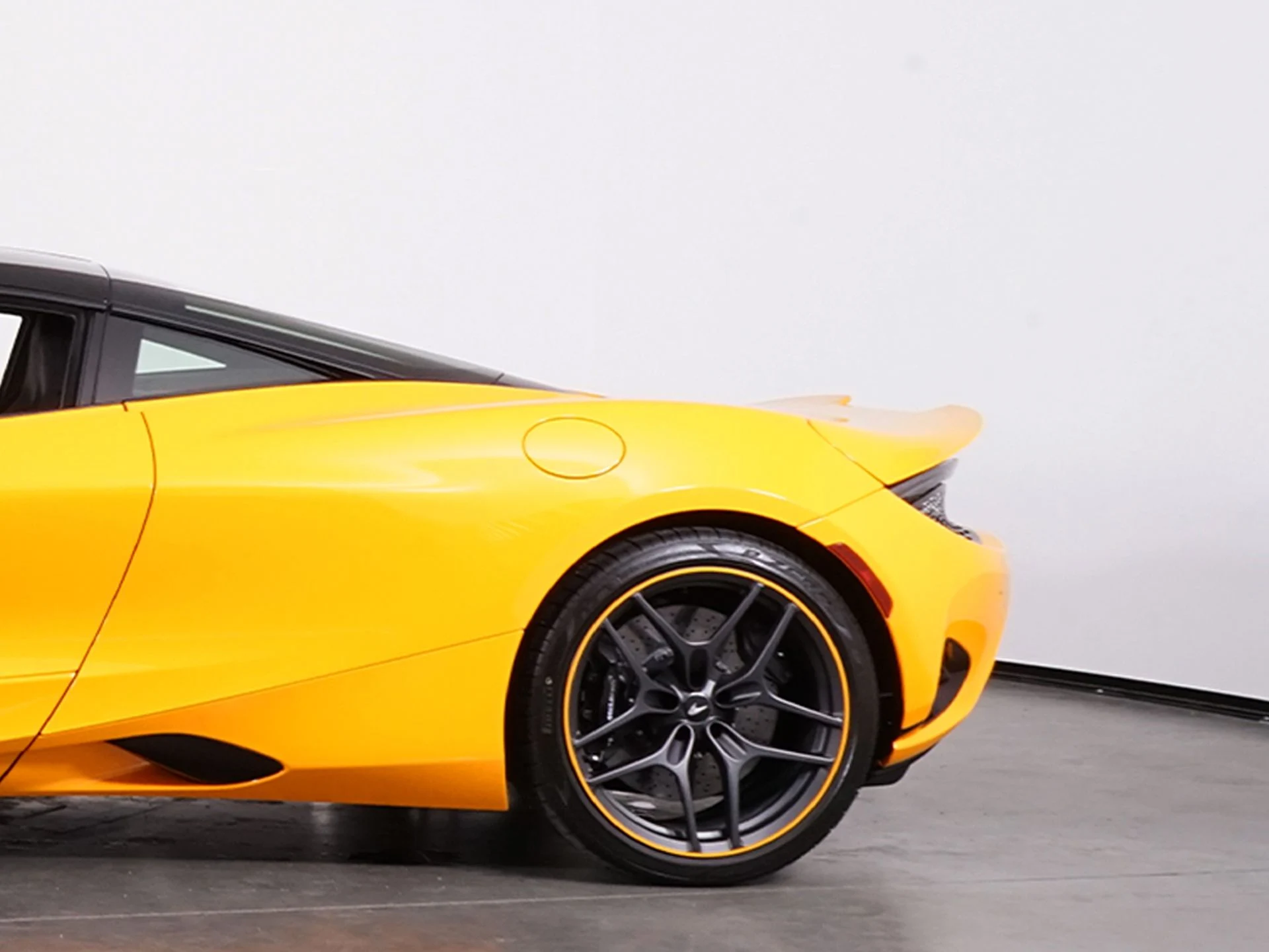 mph012_1322424165_8ce6bde397813fd4a2ff2c3936c1cb8ex_f7cadac128