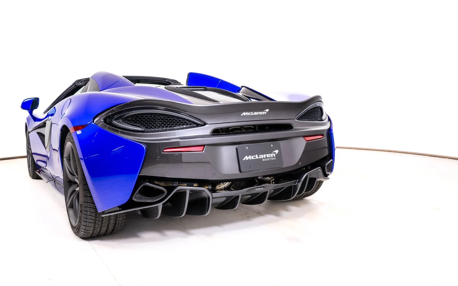 mph012_1322663279_5014418a7a8f8db505d2a17a4d2b2d13x_d214085a87