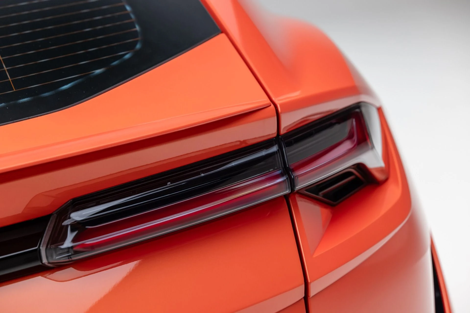 mph012_1323726204_Used_2024_Lamborghini_Urus_S_1766449487_2580010cc1