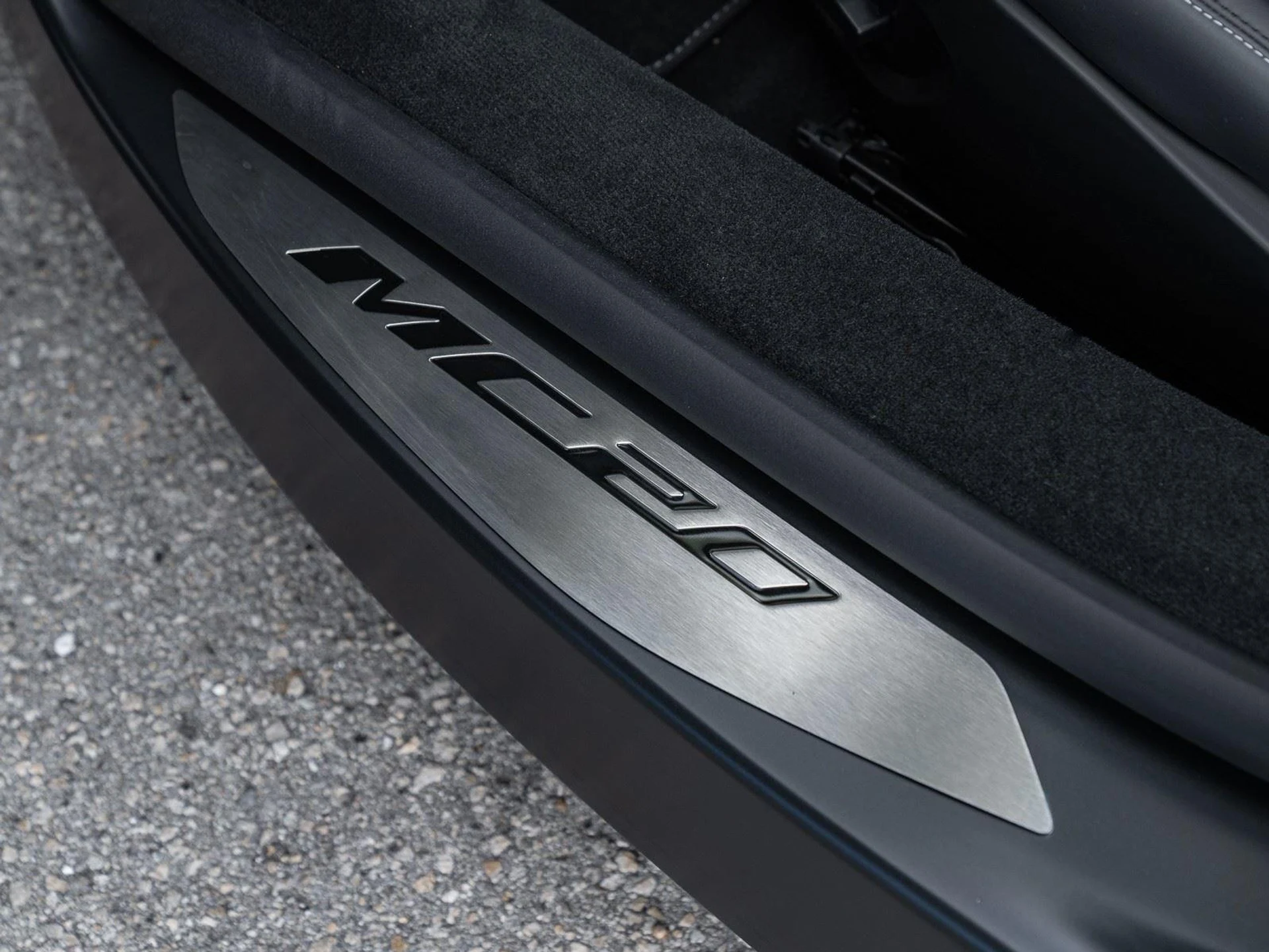 mph012_1329366098_Used_2023_Maserati_MC_20_Cielo_1773864338_113e9b0c34