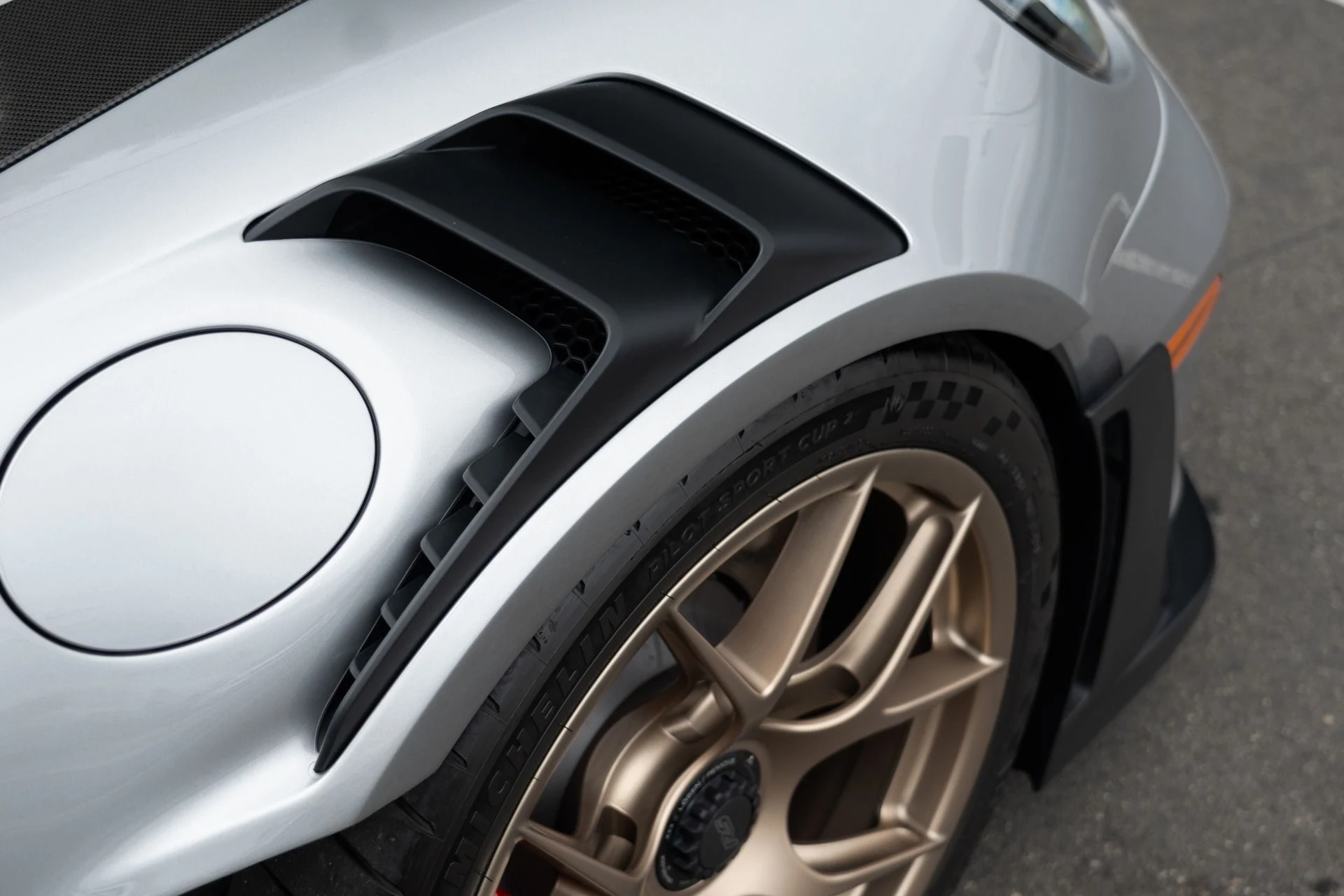 mph012_1333574139_Used_2025_Porsche_911_GT_3_RS_1758931250_41efe1f4c5