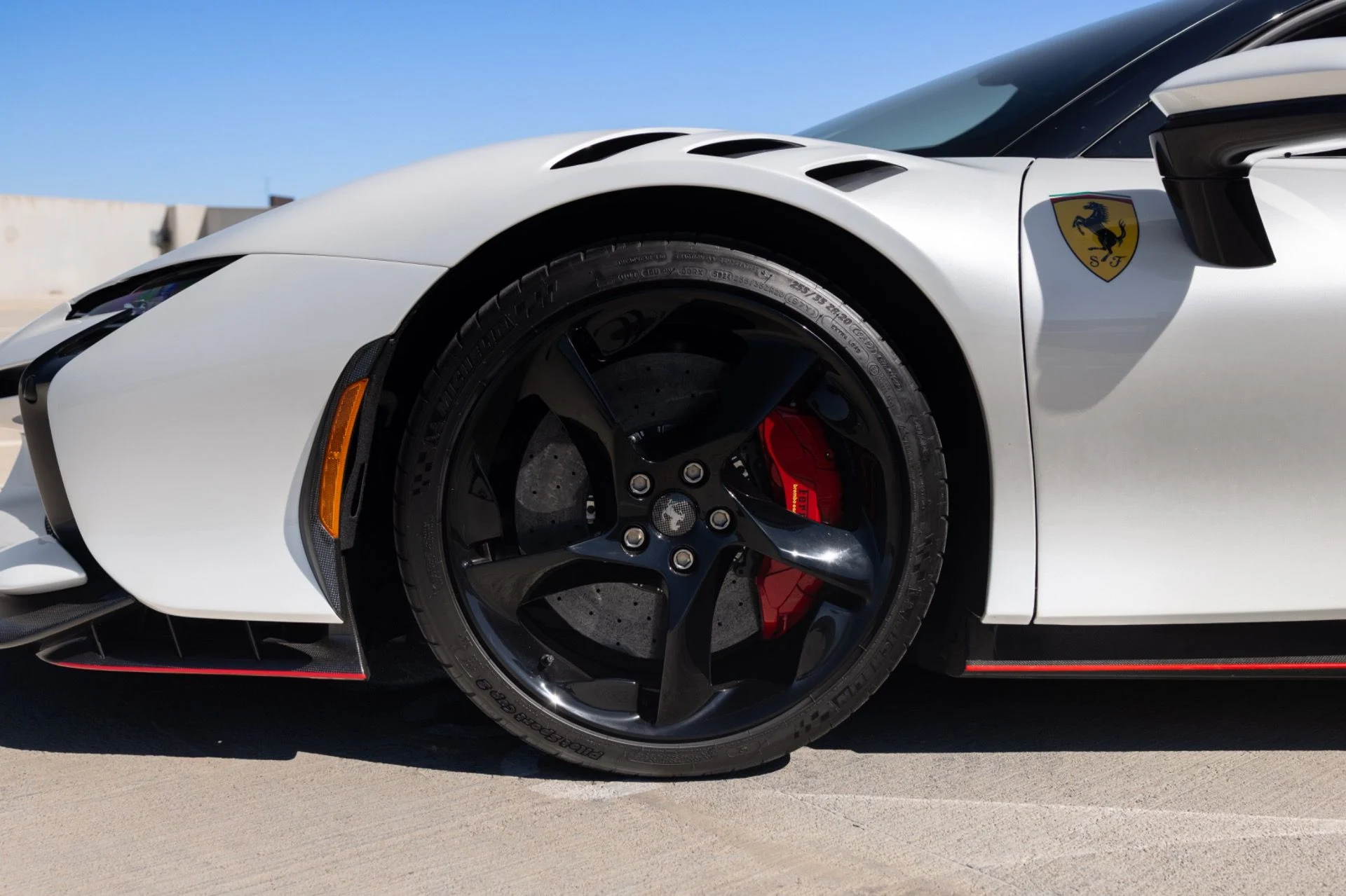 mph012_1335628000_Used_2025_Ferrari_SF_90_XX_Stradale_1791844295_f740992471