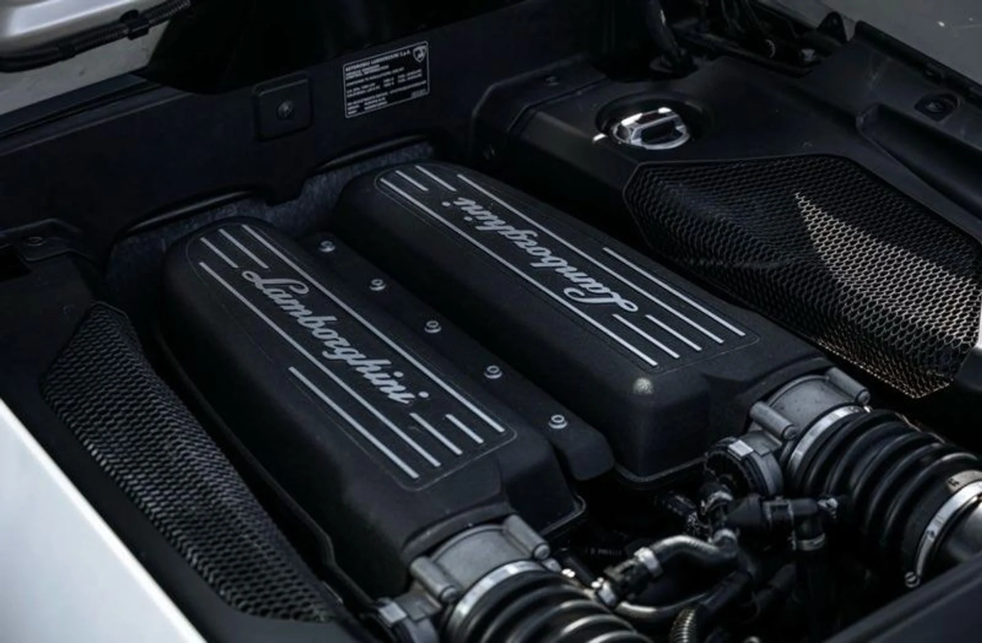 mph012_1336359508_Used_2009_Lamborghini_Gallardo_LP_560_4_1762986344_eab6637ff0