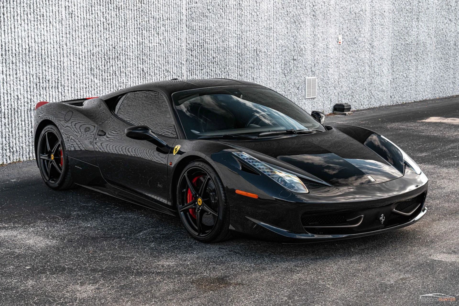 mph012_1336526307_Used_2011_Ferrari_458_Italia_w_Carbon_Interior_Front_Lift_Reverse_Camera_1719509200_fdd91d9918