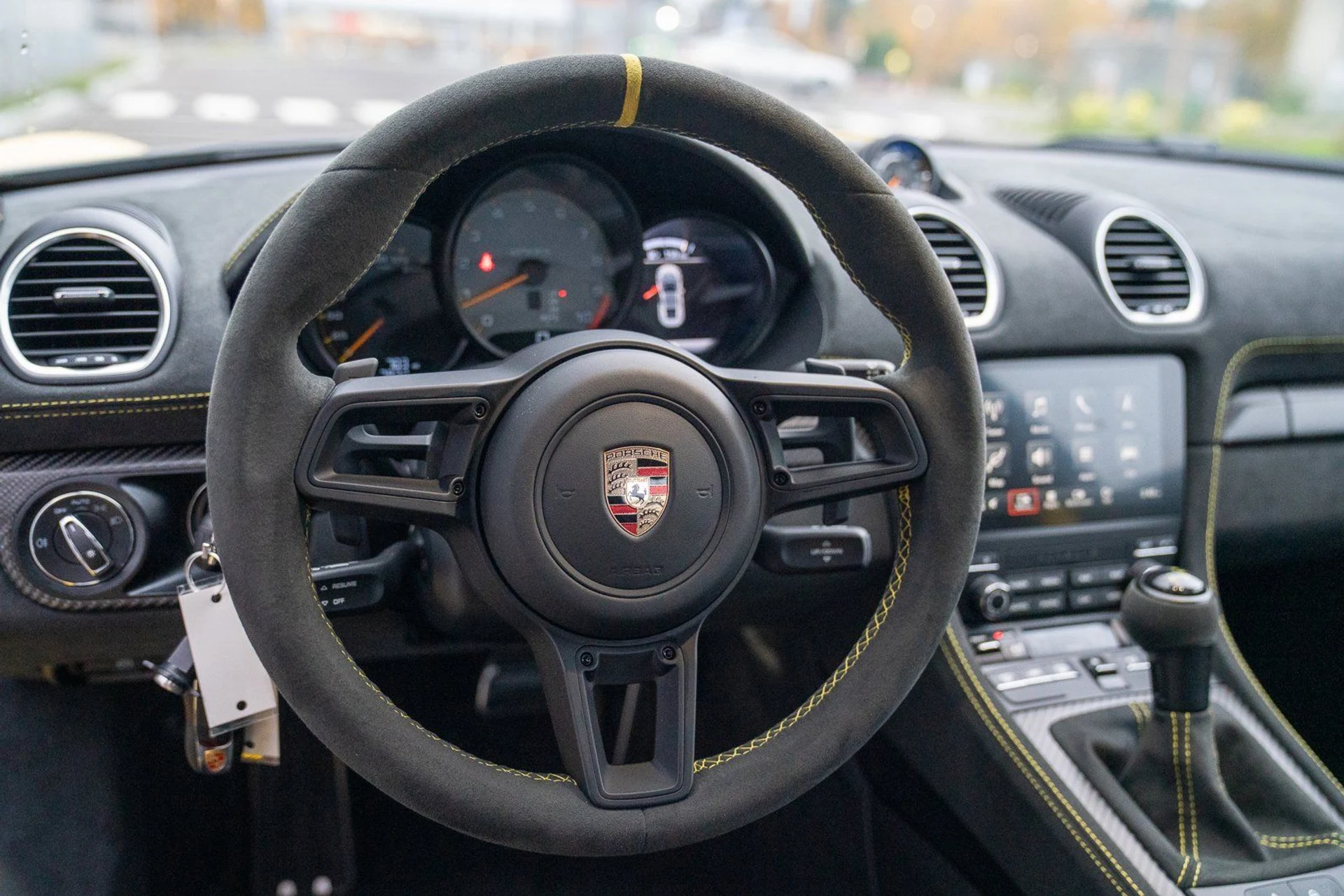 mph012_133737221_94b709e4f7441a8eb24a84defd93b87ax_0b38012040