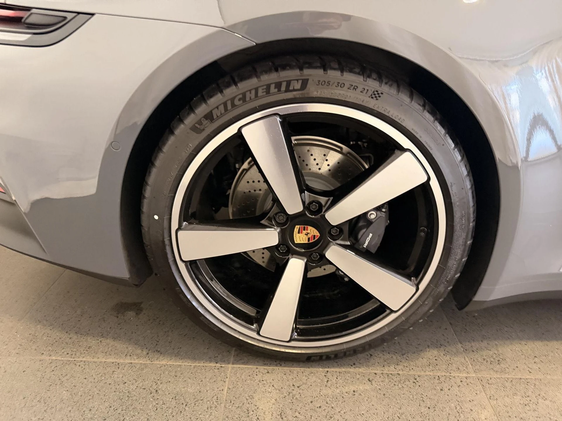 mph012_1340940858_465b7d47da918ee2716fb467d04955b3x_8584185164