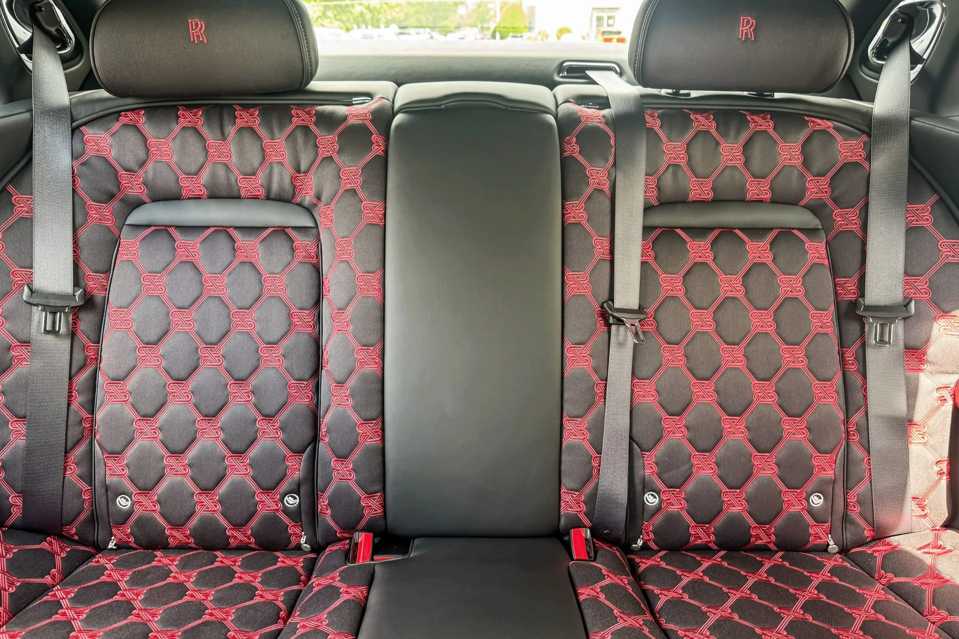 mph012_1343038599_Used_2025_Rolls_Royce_Ghost_1764086548_de06c04104