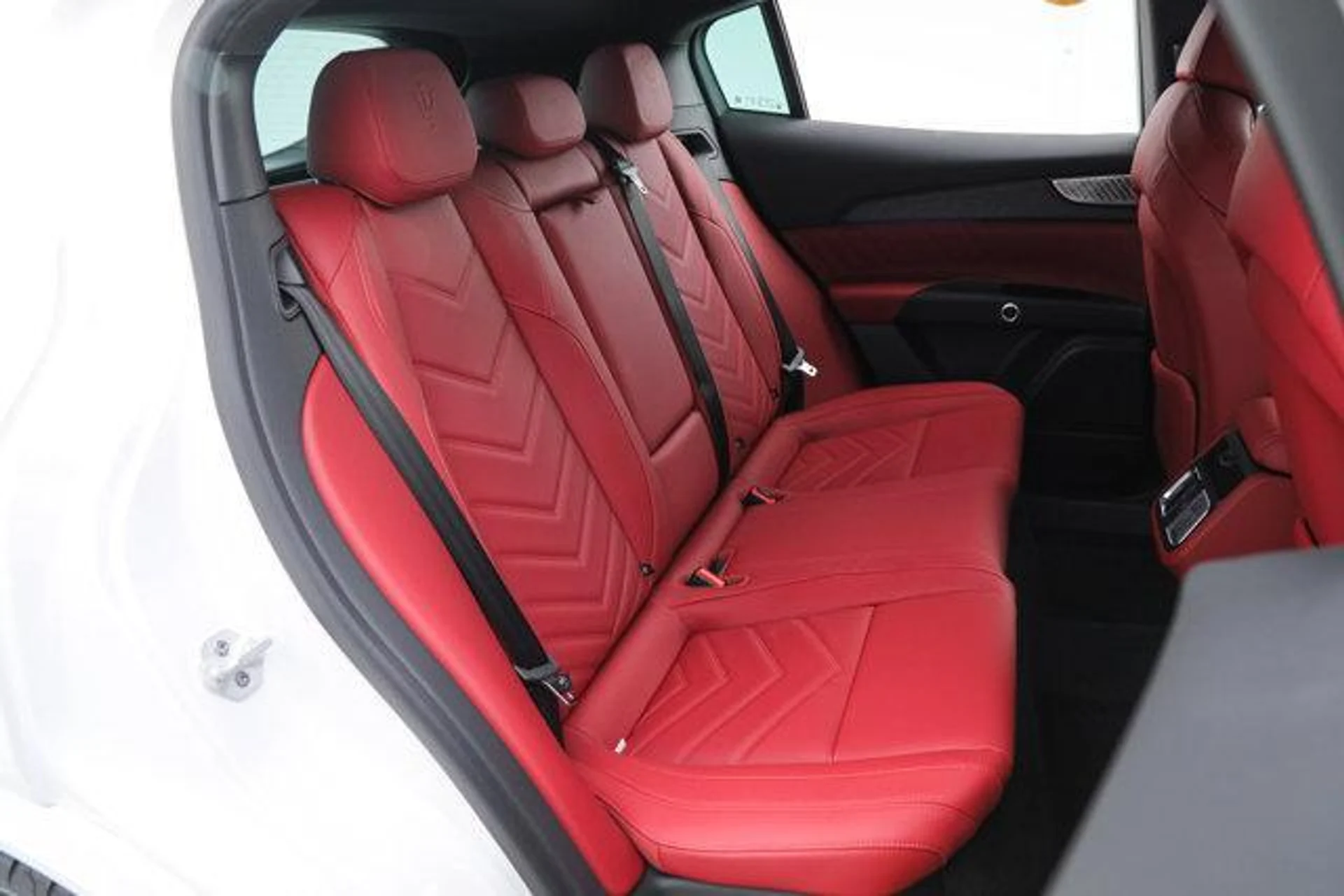 mph012_1343564170_c_Rbp_OZ_Xnec3_PH_87_Zv5u_FD_Dy_E20_Y_3de32a7542