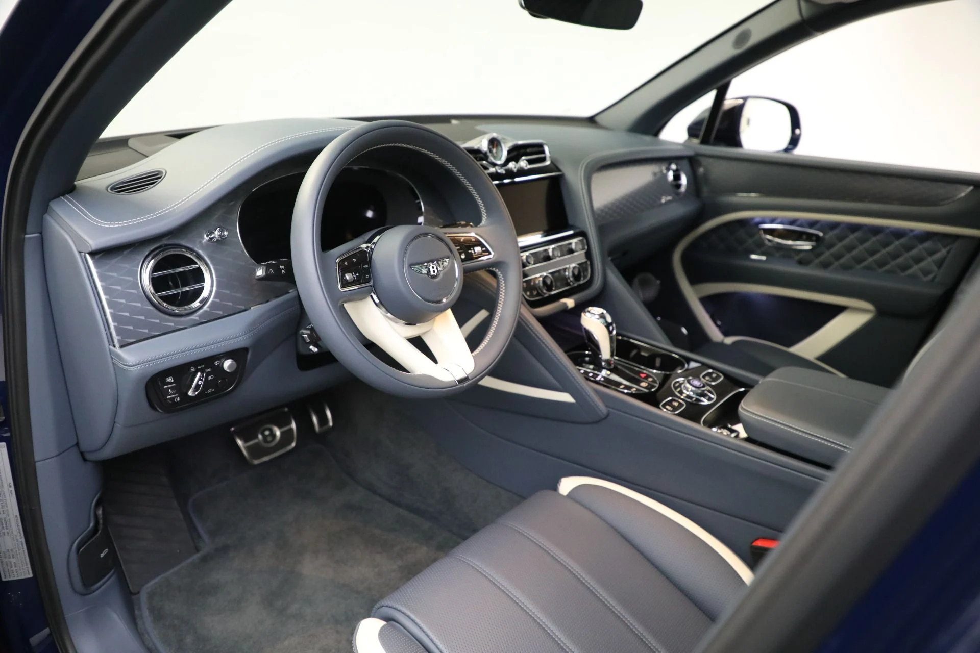 mph012_1365247271_Used_2023_Bentley_Bentayga_Speed_dafb5a4fa9