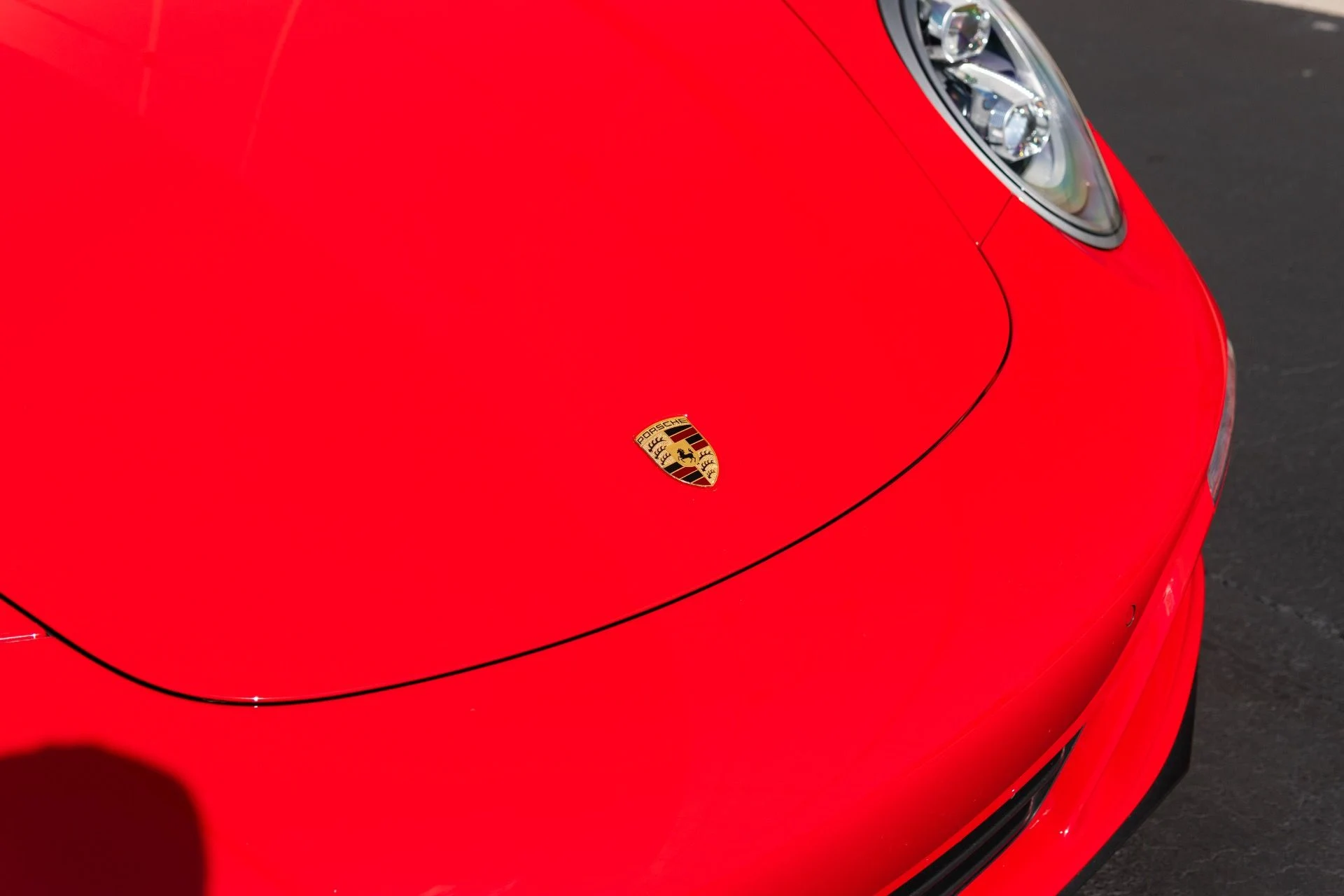 mph012_1374345767_Used_2019_Porsche_911_Carrera_4_1772073420_74bcd0e712