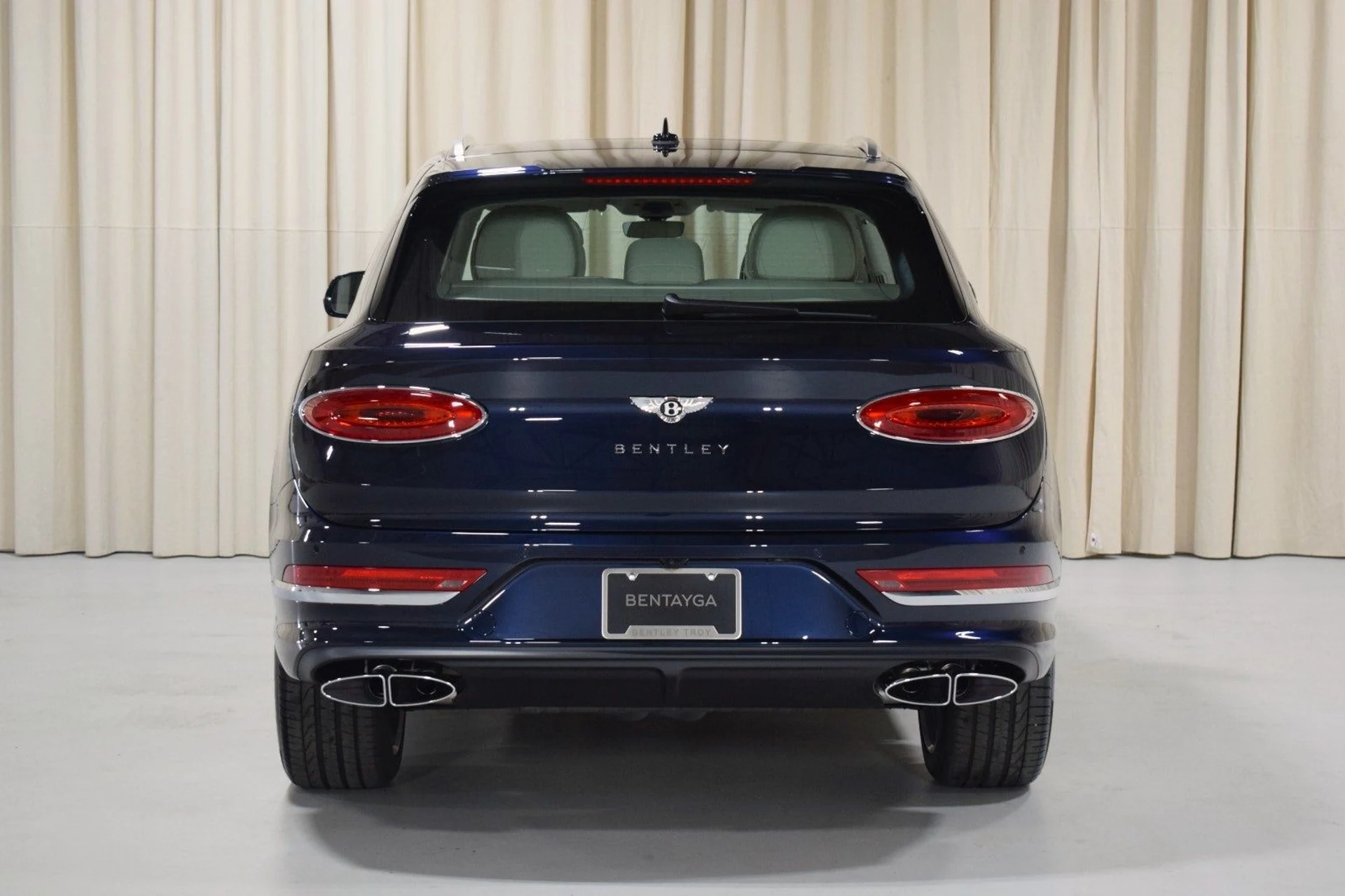 mph012_1375460851_a1b1e44606091a52a61467c1da668c51x_cf0d4c64f4