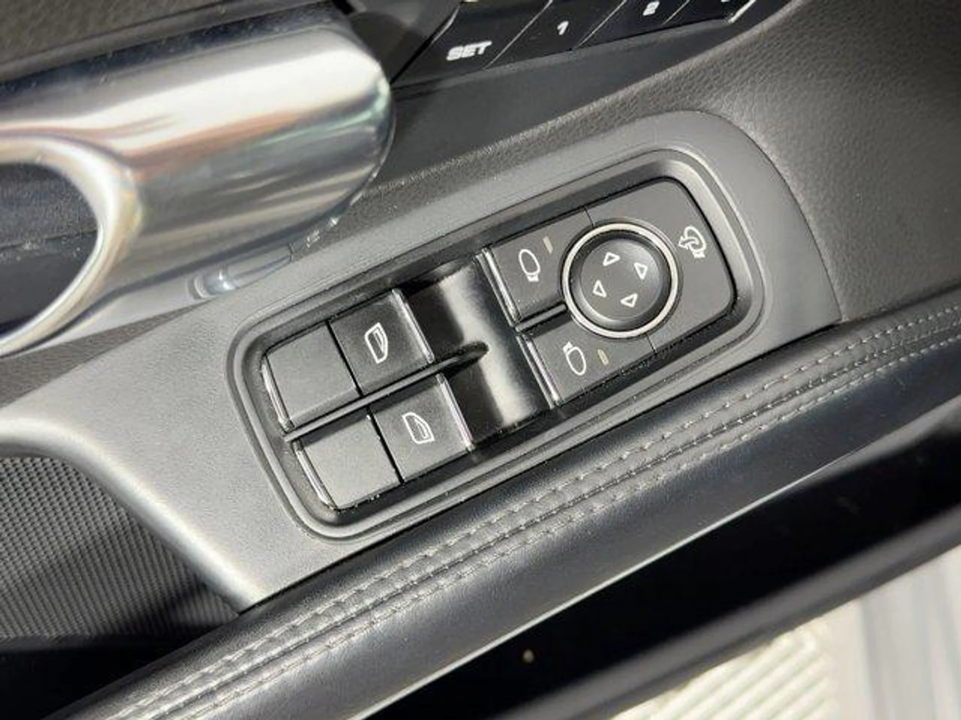 mph012_1381325901_F8q1ev4e_AB_3_Gh4_X_Eu_J_Tu_Ek6_Y_Yjc_a1d3bedc48