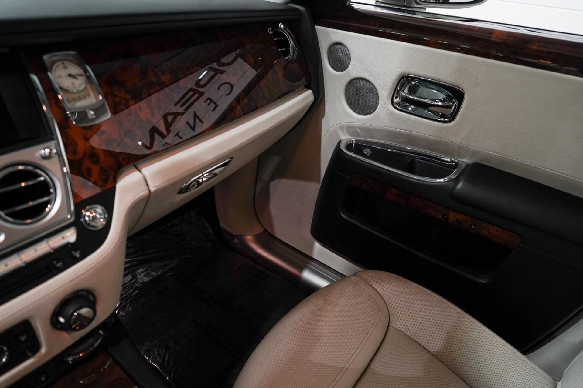 mph012_138424443_944933f7df7b4e63b2d231406a9b8c07_09328e91d0