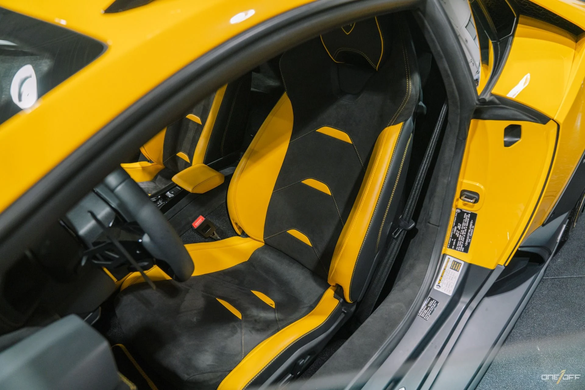 mph012_1391441148_Used_2024_Lamborghini_Huracan_Sterrato_1757040666_868573d502