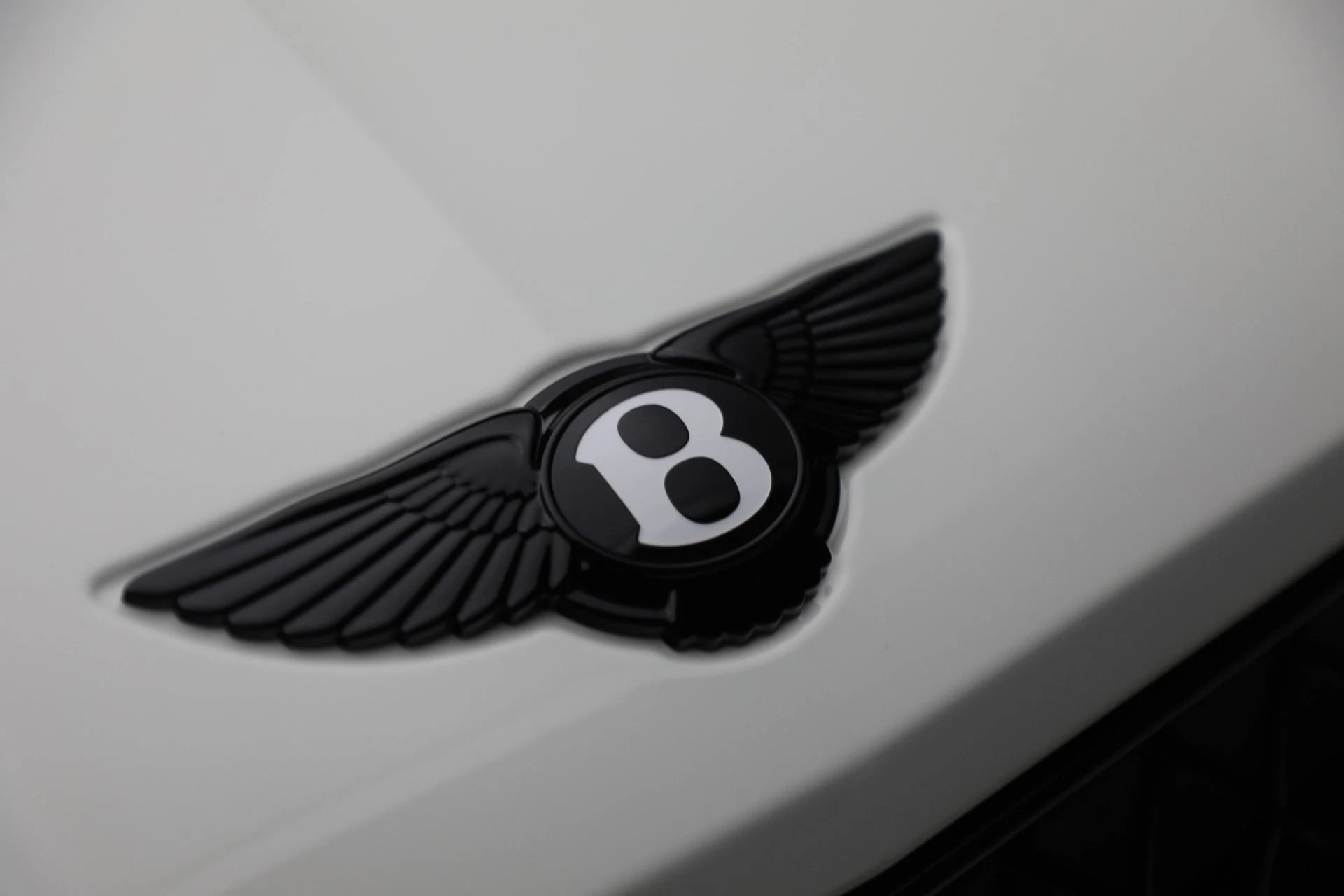 mph012_1394622623_New_2025_Bentley_Bentayga_S_Black_Edition_abcc3e6f4b