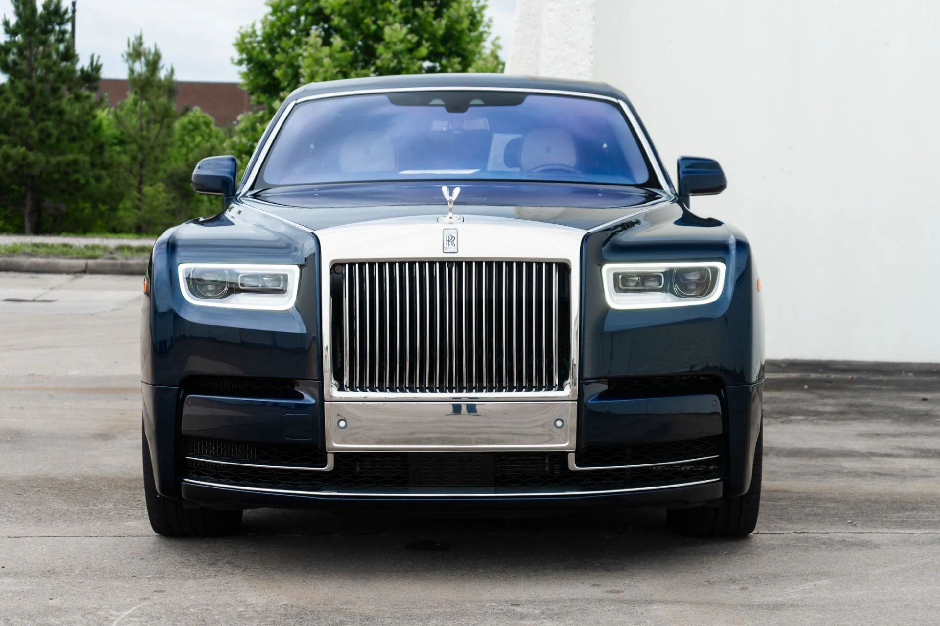 mph012_1397032875_Used_2022_Rolls_Royce_Phantom_1778012232_9e060e0b88