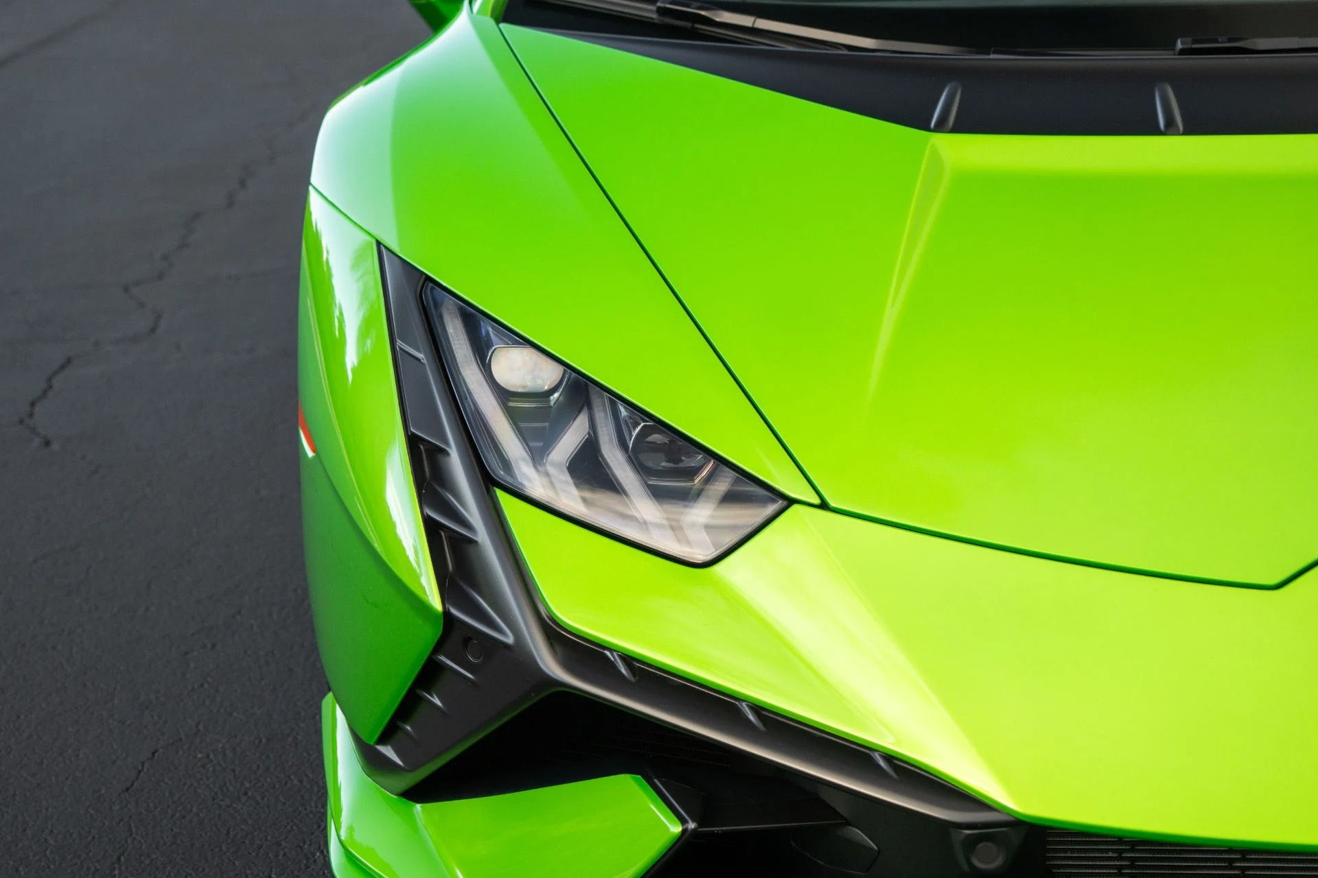 mph012_1400287680_Used_2023_Lamborghini_Huracan_Tecnica_1761058582_9e53bd794b