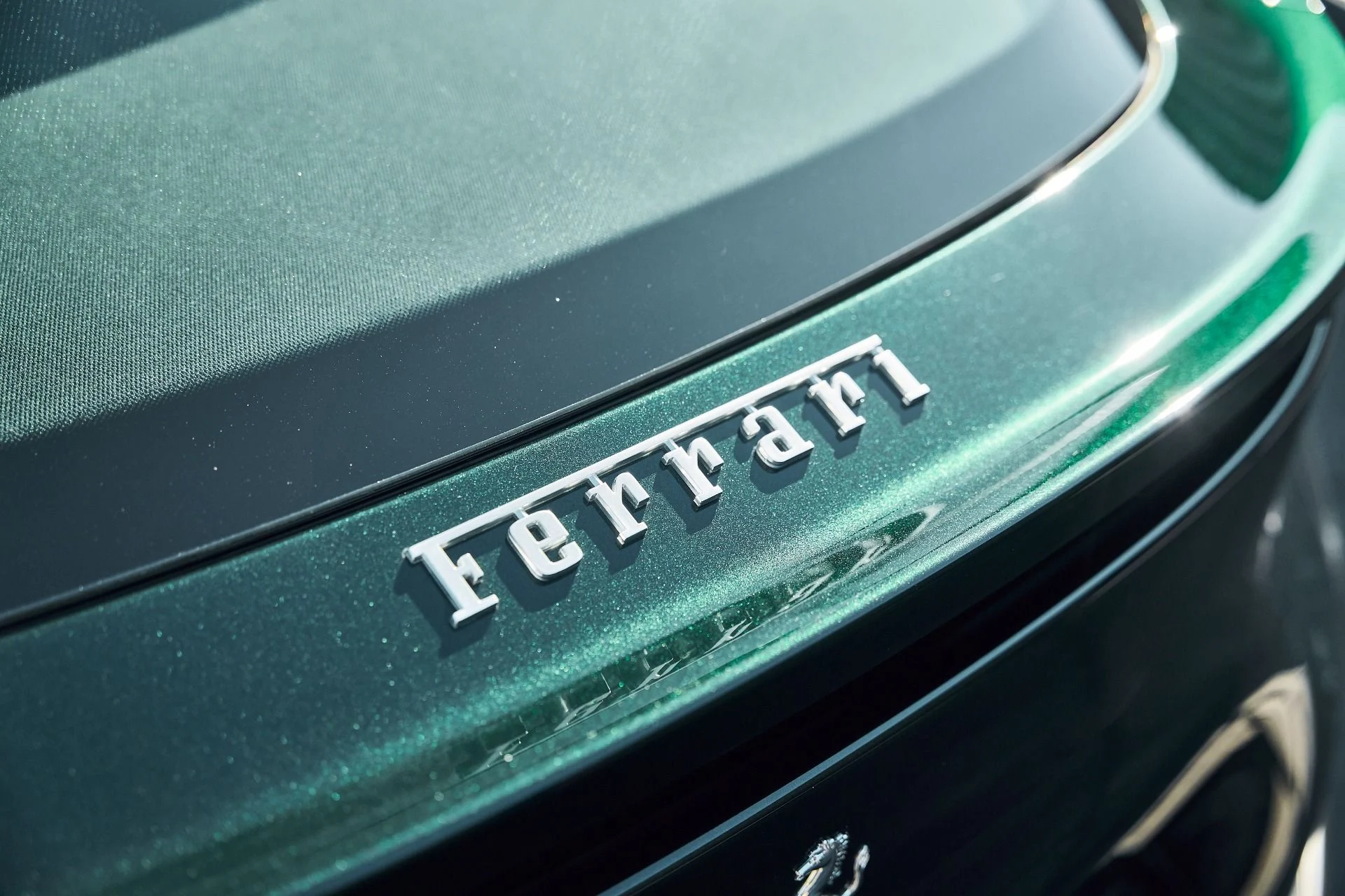 mph012_1403884_Used_2026_Ferrari_Purosangue_1771462110_5362a46a30