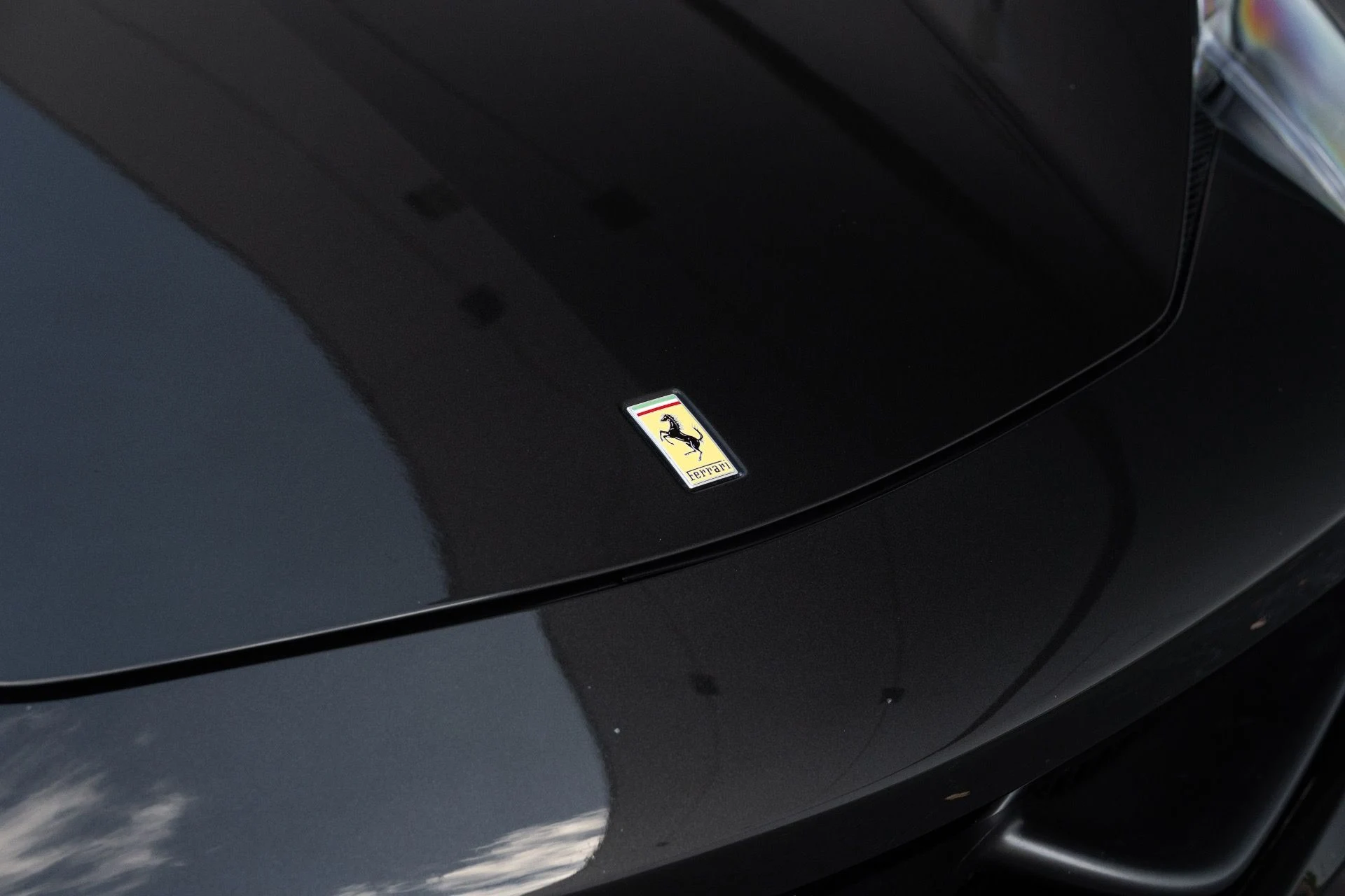 mph012_1425010013_Used_2013_Ferrari_458_Italia_1773252812_87f6df2252