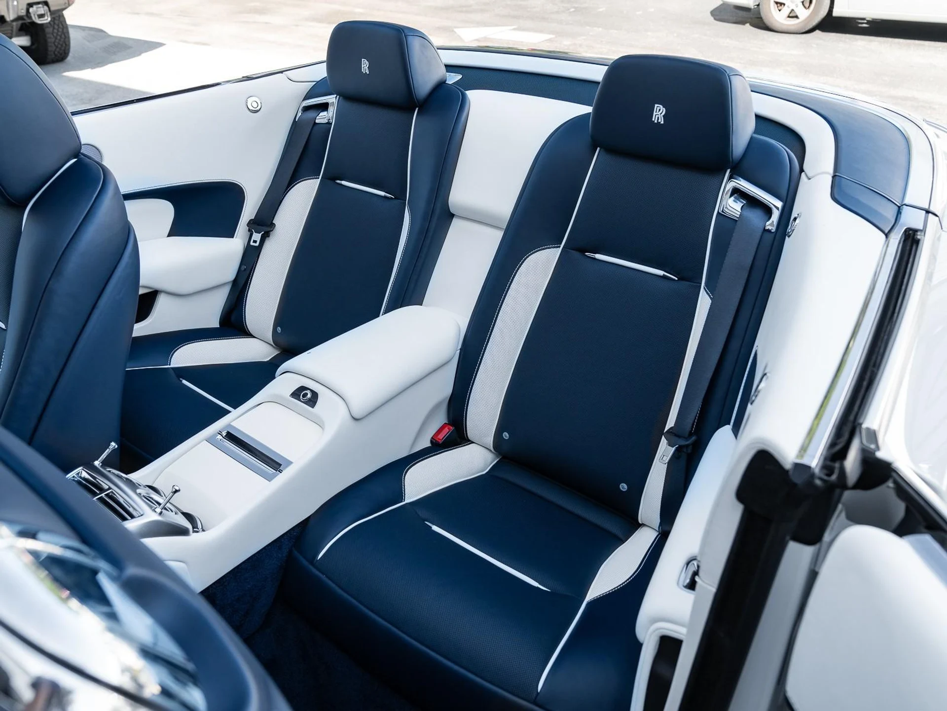 mph012_1427347028_Used_2019_Rolls_Royce_Dawn_1761832853_975963404c